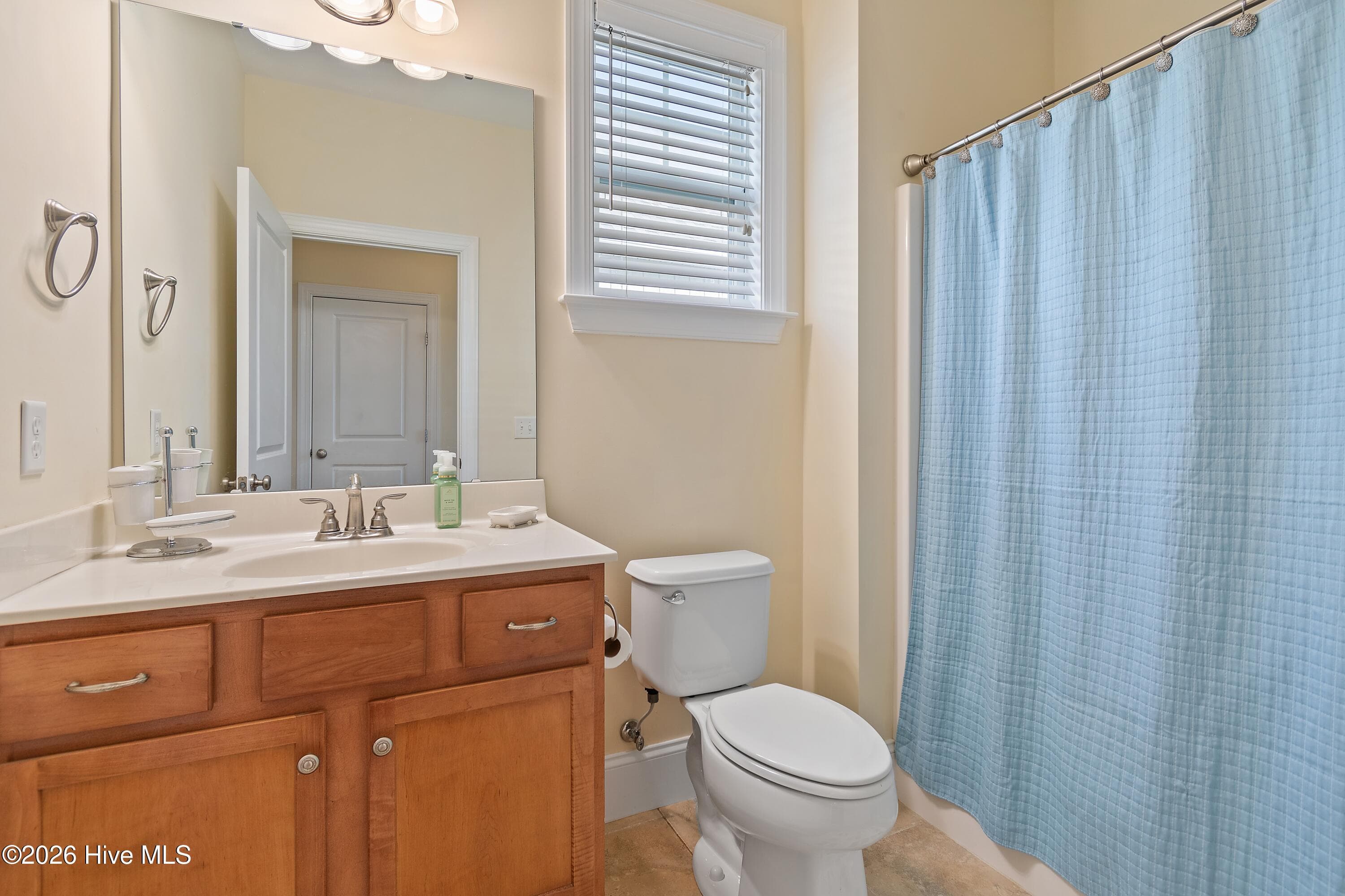 Single Family Residence at 1134 Endeavour Way SW, Ocean Isle Beach, NC 28469, photo 24 of 40