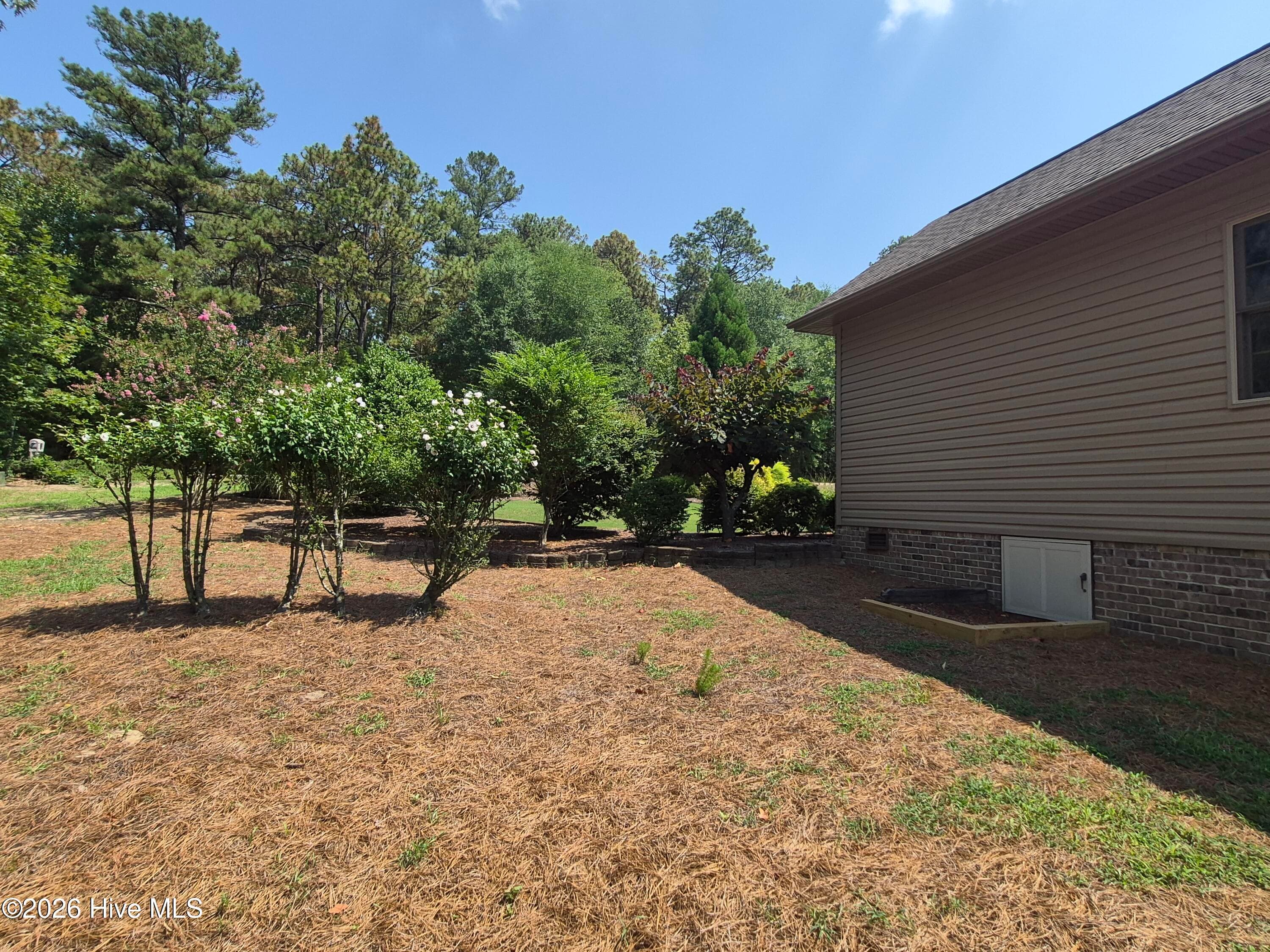 Single Family Residence at 7 Bobolink Road, Jackson Springs, NC 27281, photo 9 of 12
