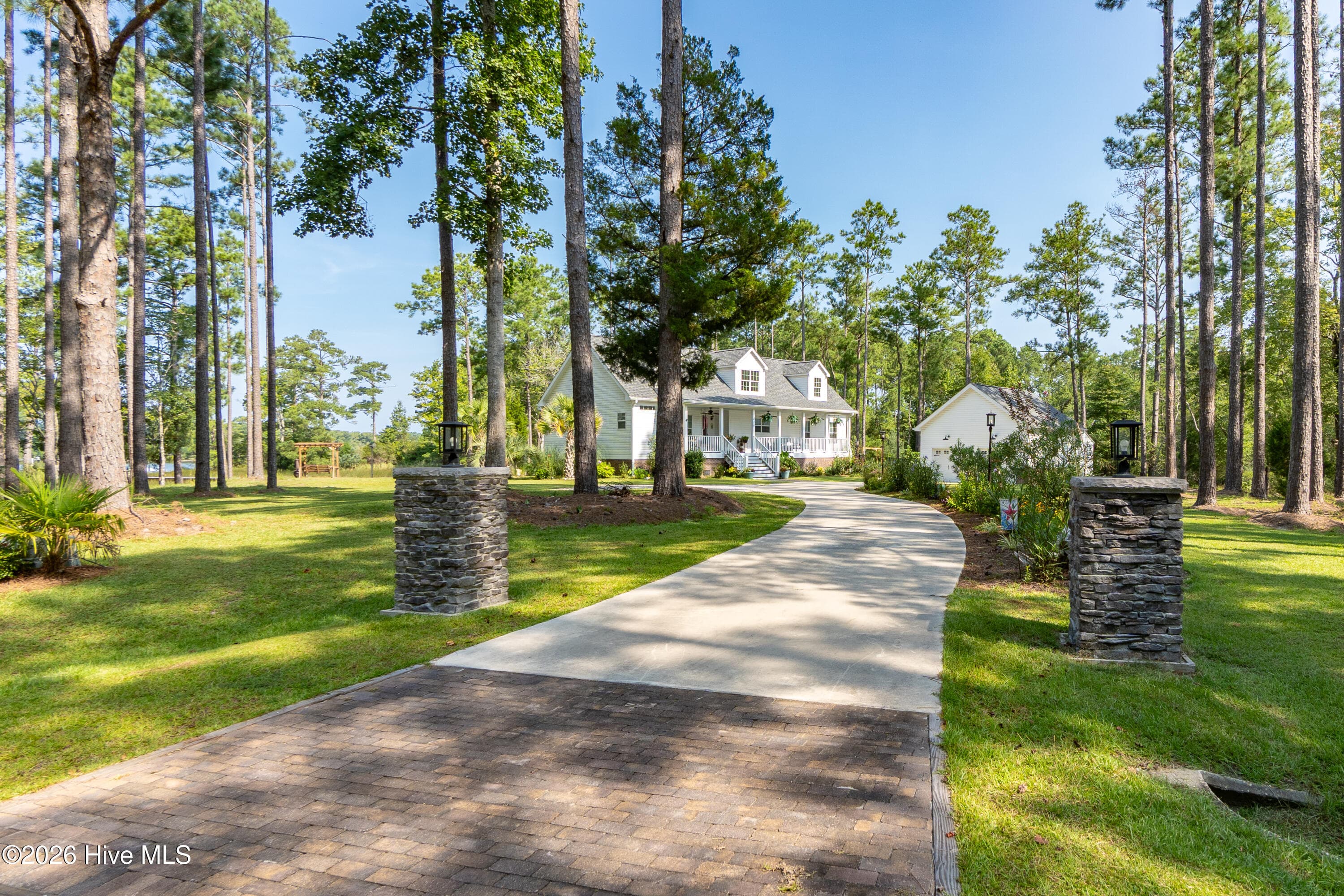 Single Family Residence at 418 Vicksburg Court, Havelock, NC 28532, photo 2 of 40