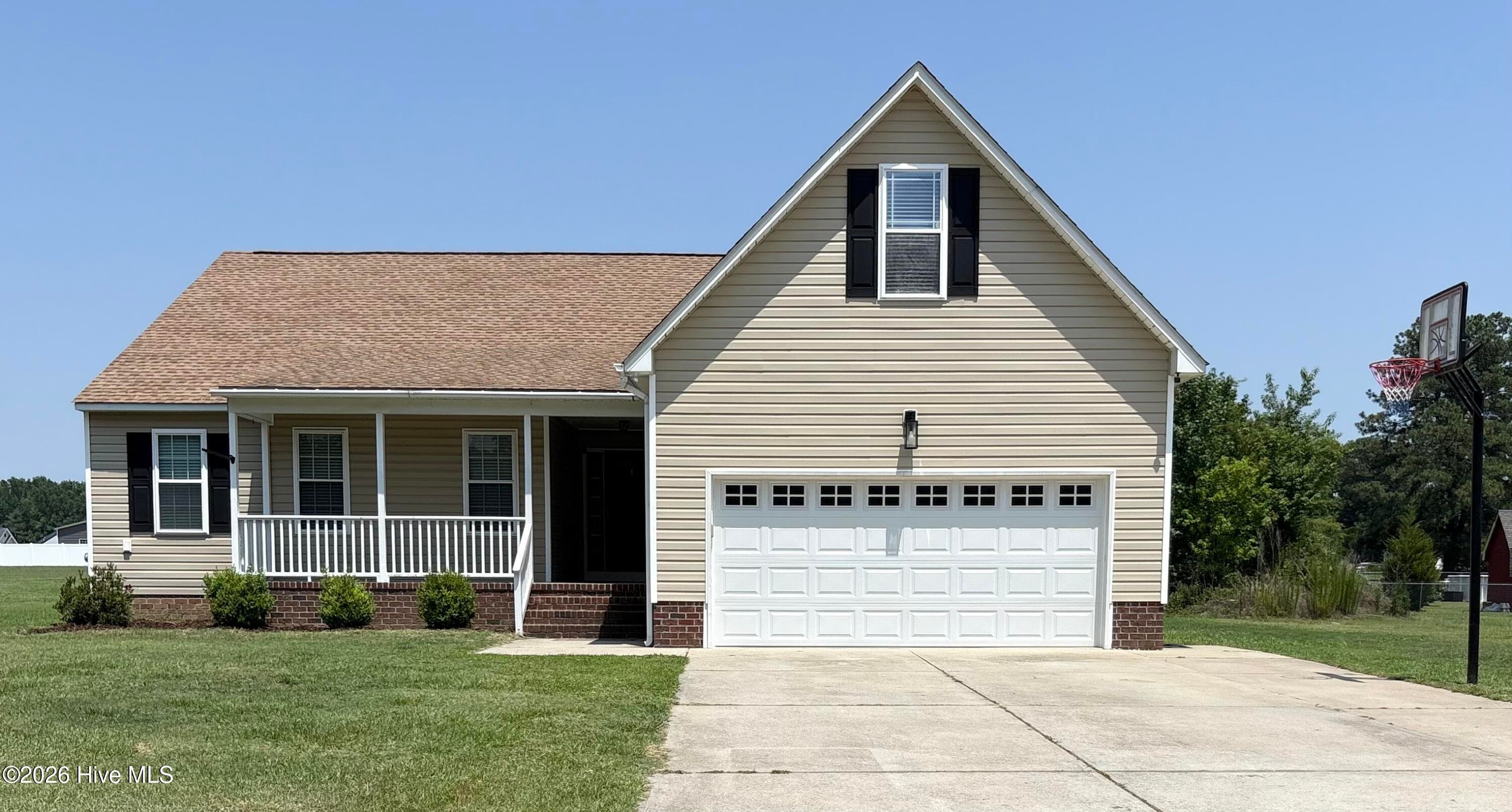 Single Family Residence at 6660 Gabriels Way, Lucama, NC 27851, photo 2 of 21