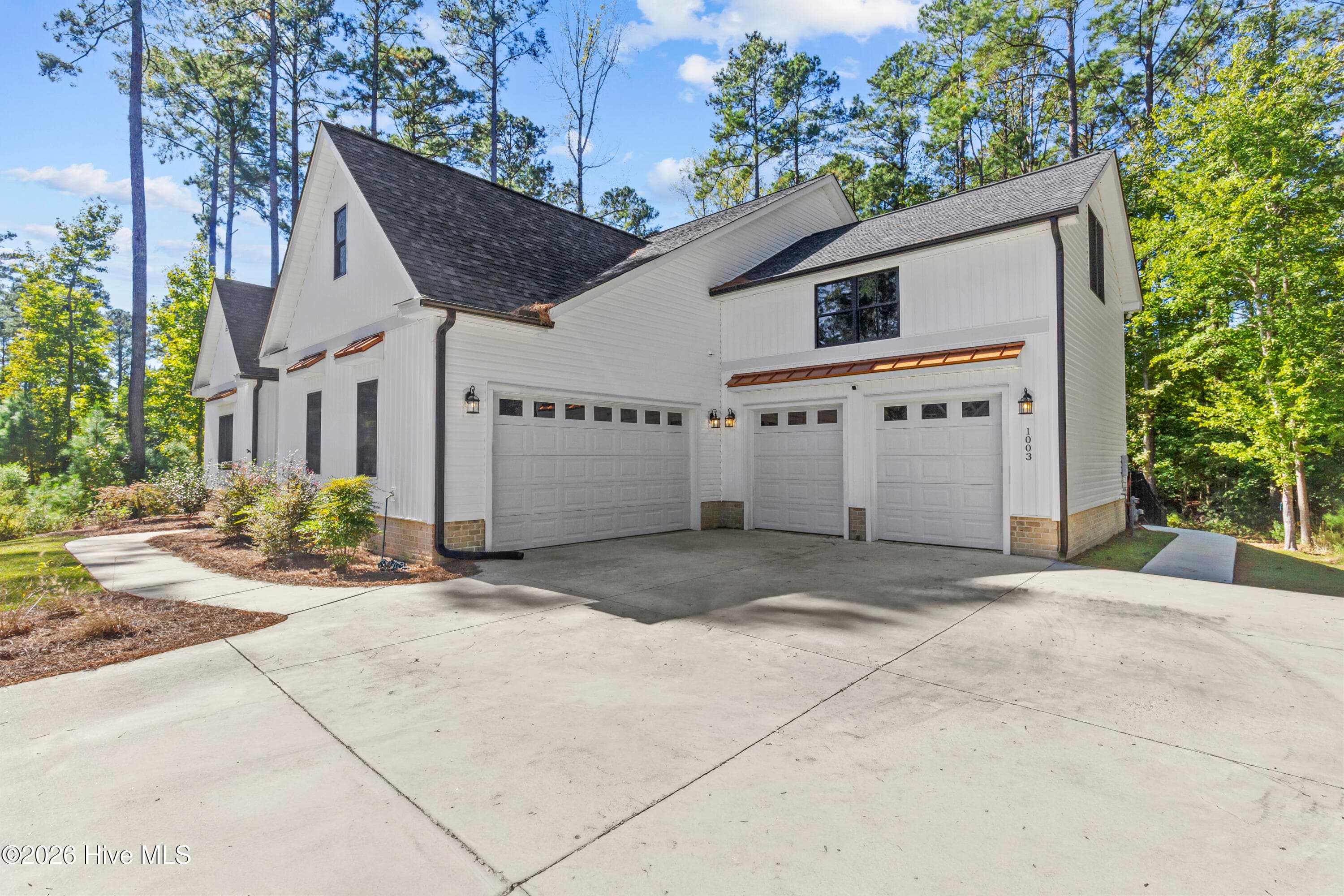 Single Family Residence at 1003 Alabaster Drive, New Bern, NC 28562, photo 31 of 99