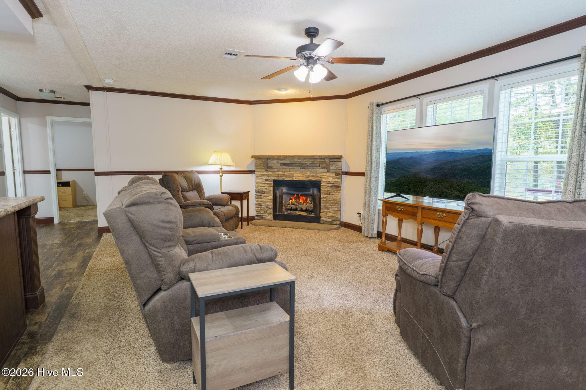 Manufactured Home at 280 Old Beech Road, Blairsville, GA 30512, photo 8 of 23