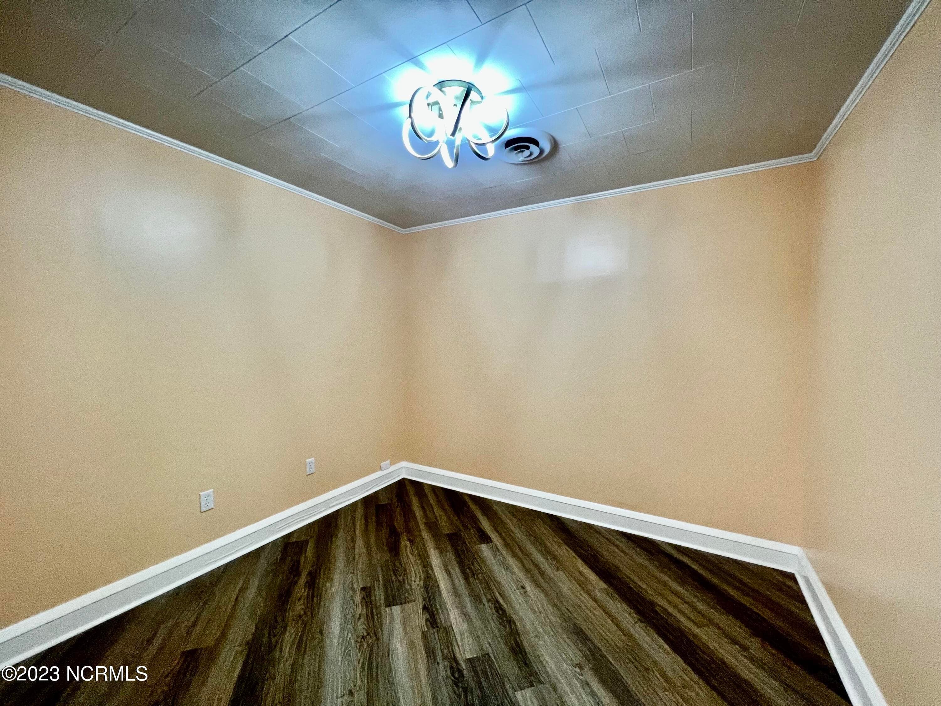 Commercial Sale at 8 Front Street, Hamlet, NC 28345, photo 6 of 16