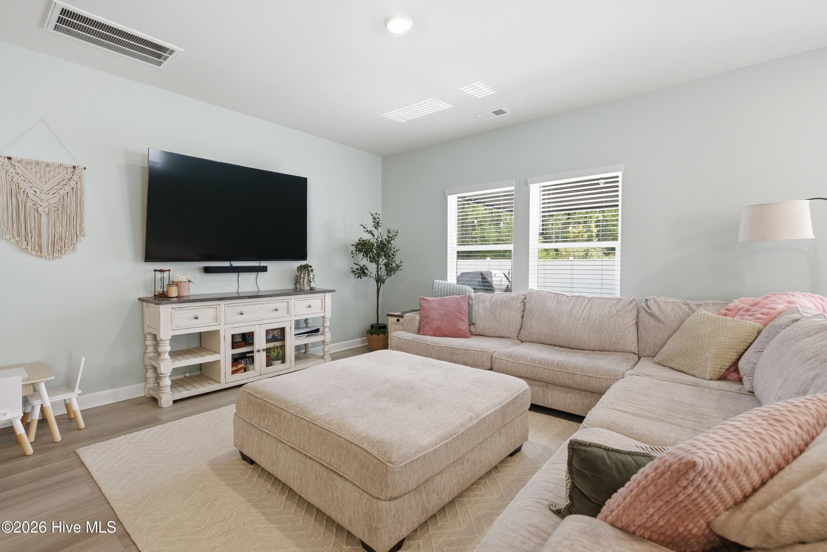 Single Family Residence at 647 Blackthorne Circle NW, Calabash, NC 28467, photo 6 of 39