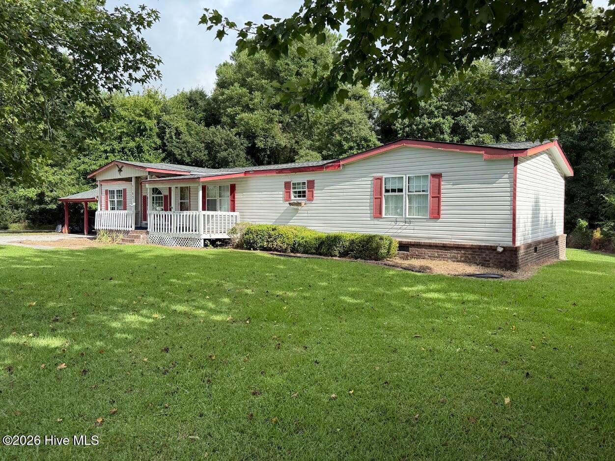 163 Great Neck Landing Road, Hubert, NC 28539