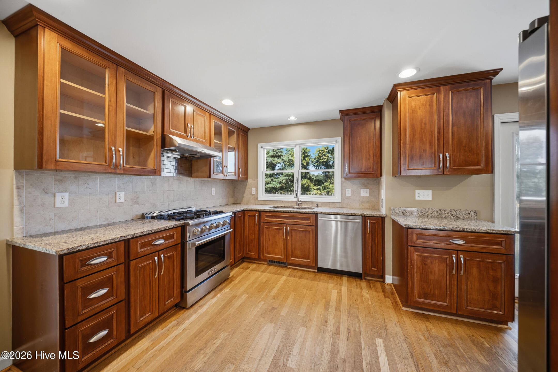 Kitchen - 117 Middle Point Road, Hampstead, NC 28443