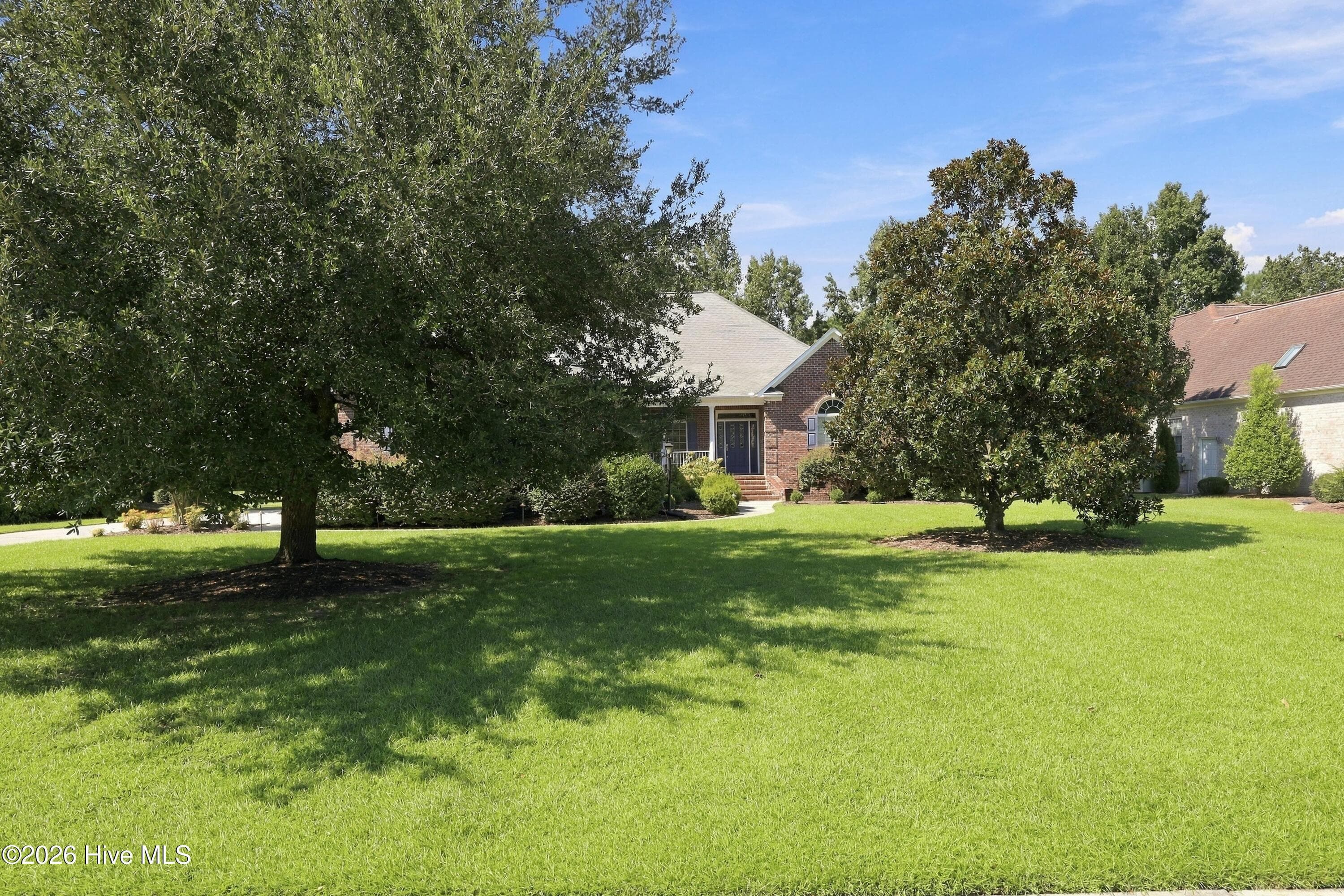 Single Family Residence at 104 Reinach Lane, New Bern, NC 28562, photo 10 of 134