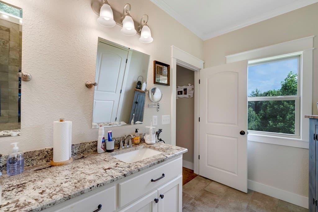 Single Family Residence at 2079 Gallatin Road, Young Harris, GA 30582, photo 18 of 38