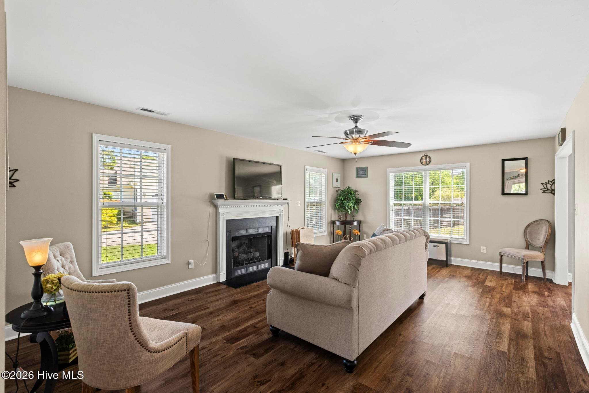Single Family Residence at 208 Gelynda Court, Holly Ridge, NC 28445, photo 9 of 53
