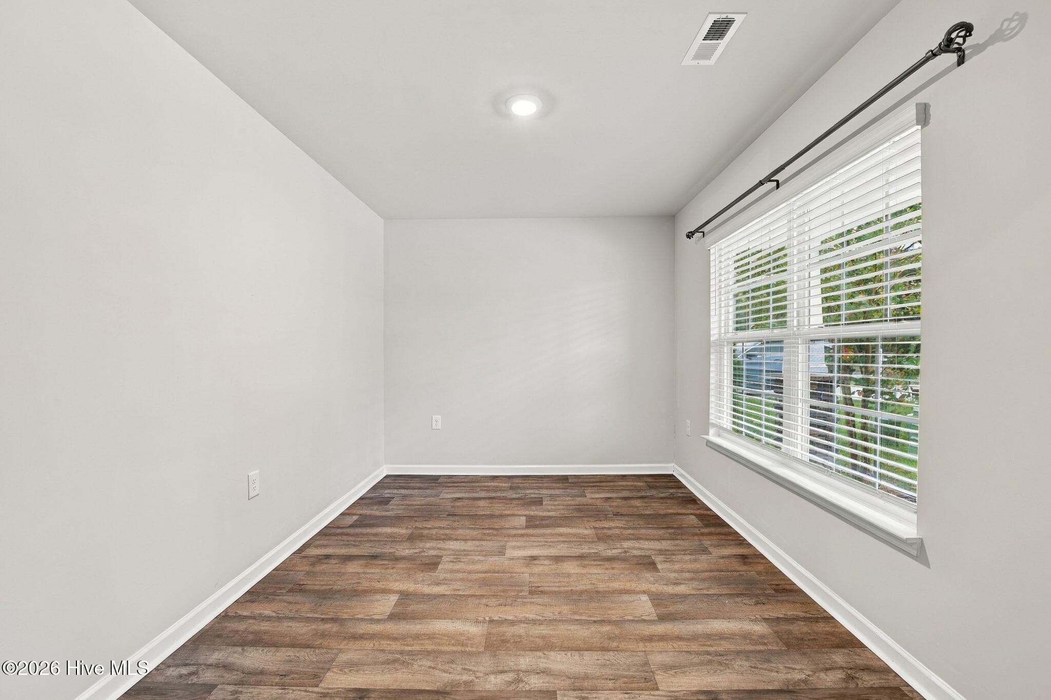 Single Family Residence at 212 Gracie Farms Road, New Bern, NC 28560, photo 17 of 32