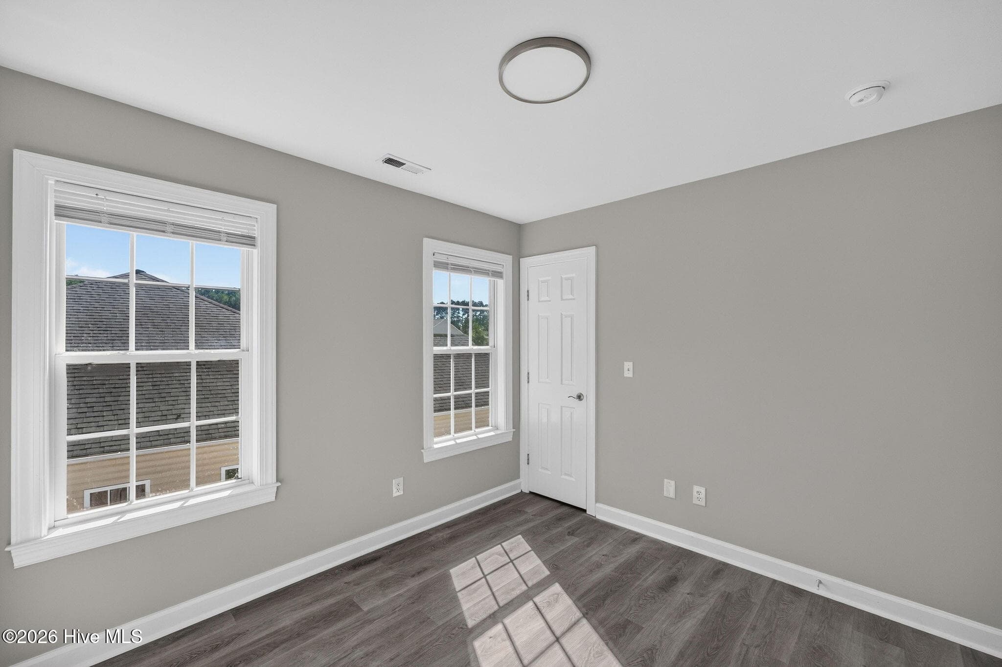 Single Family Residence at 1022 Lake Norman Lane, Leland, NC 28451, photo 27 of 36