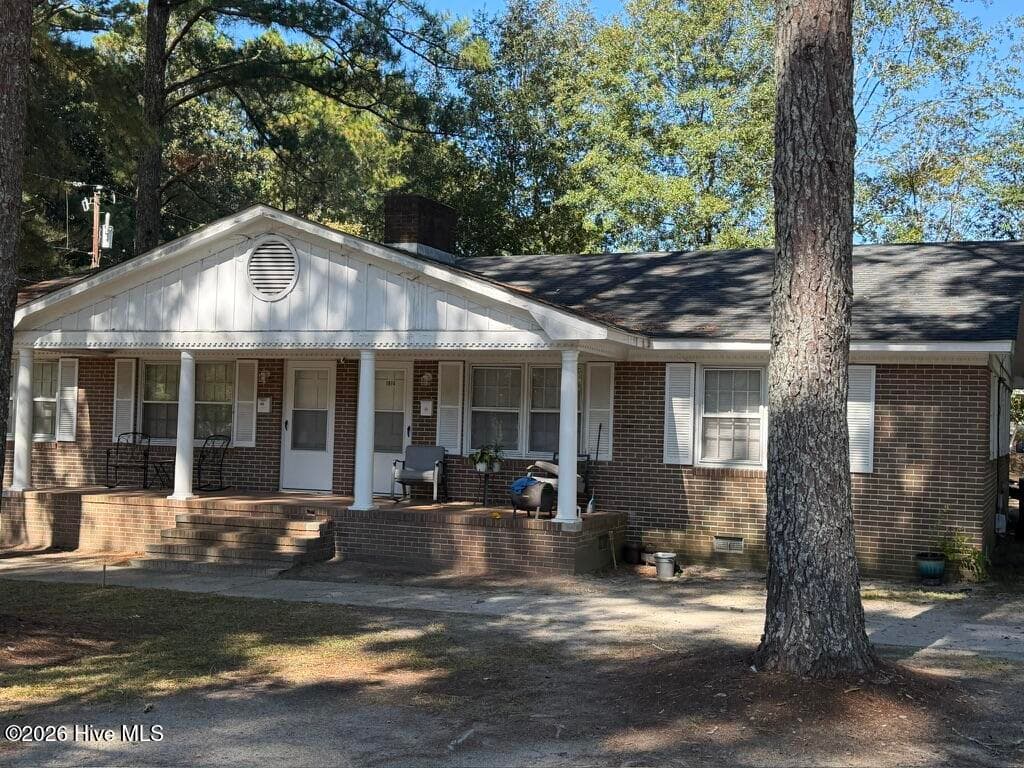 Duplex at 1014 W Main Street, Williamston, NC 27892, photo 12 of 24