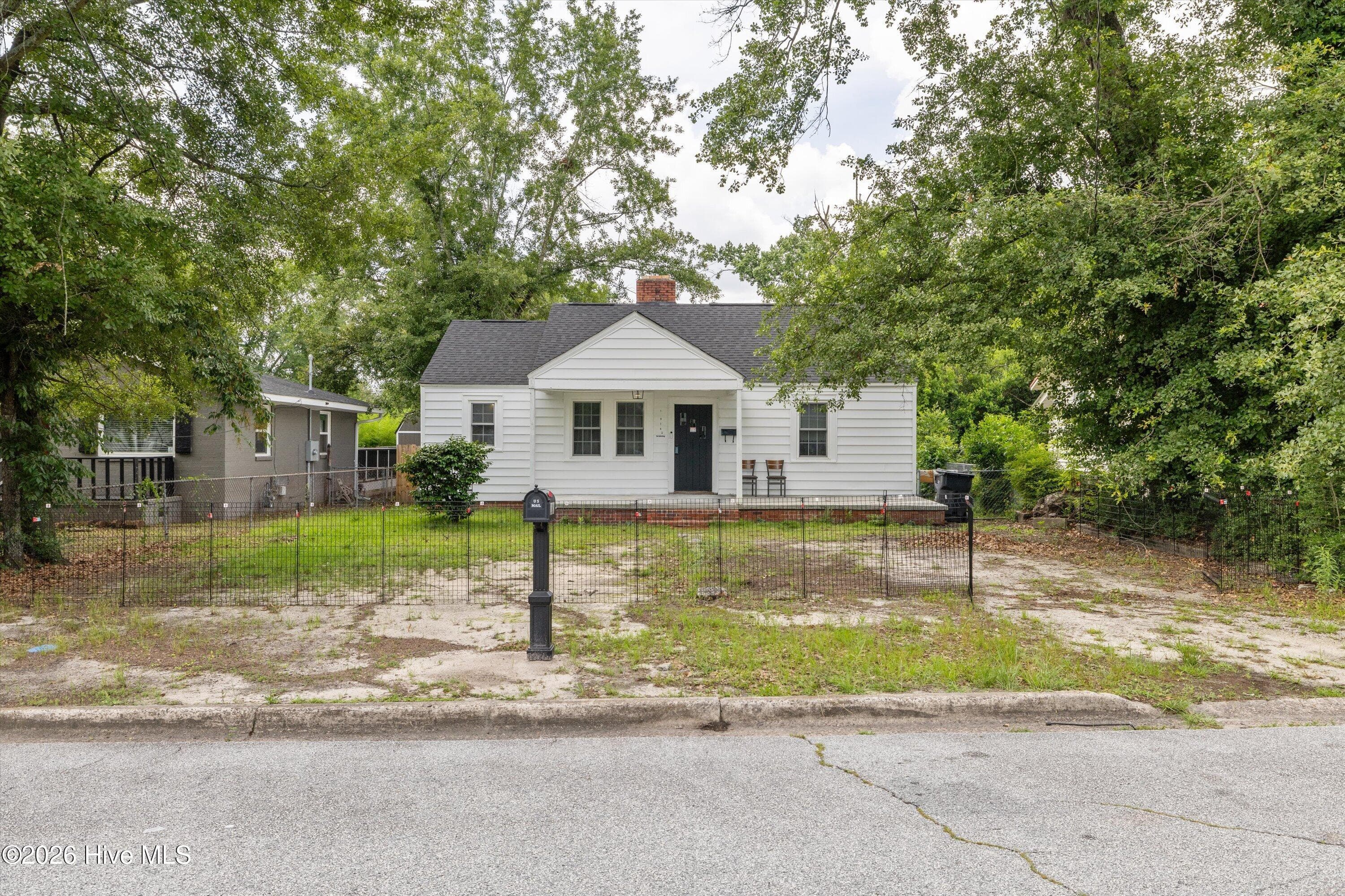 Single Family Residence at 1910 Warren Street, Augusta, GA 30904, photo 3 of 42