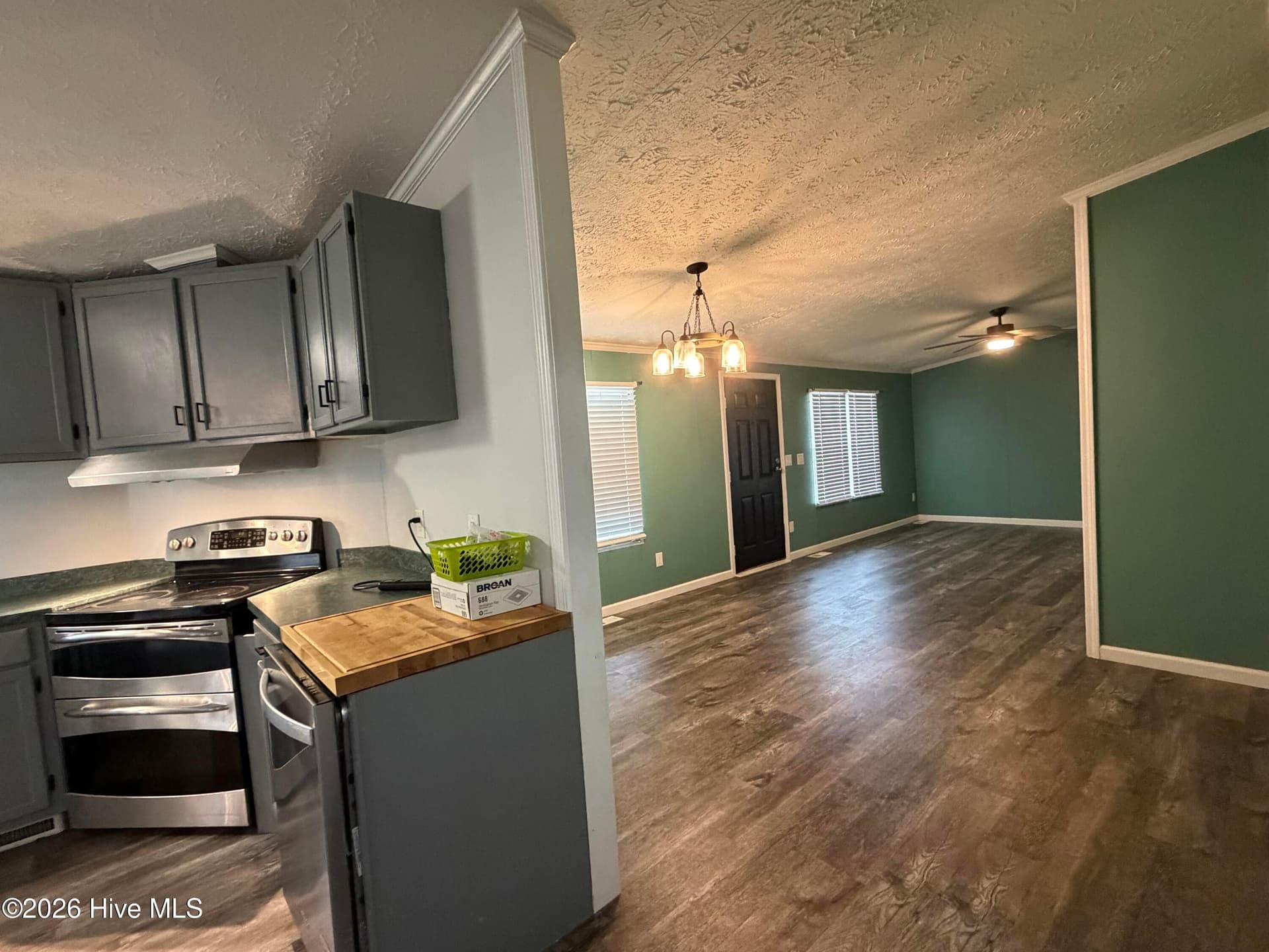 Manufactured Home at 3760 Sean Drive, La Grange, NC 28551, photo 16 of 55