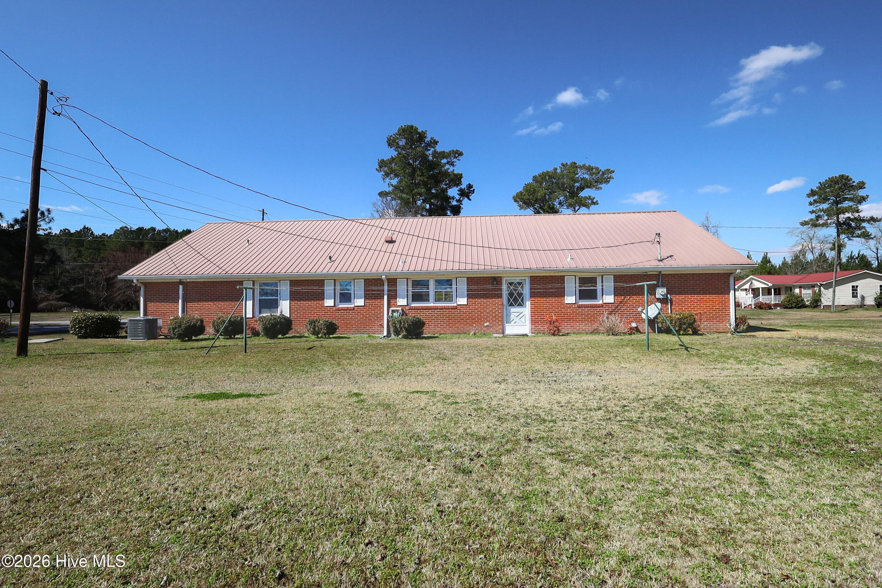 Single Family Residence at 580 Koonce Fork Road, Richlands, NC 28574, photo 58 of 59