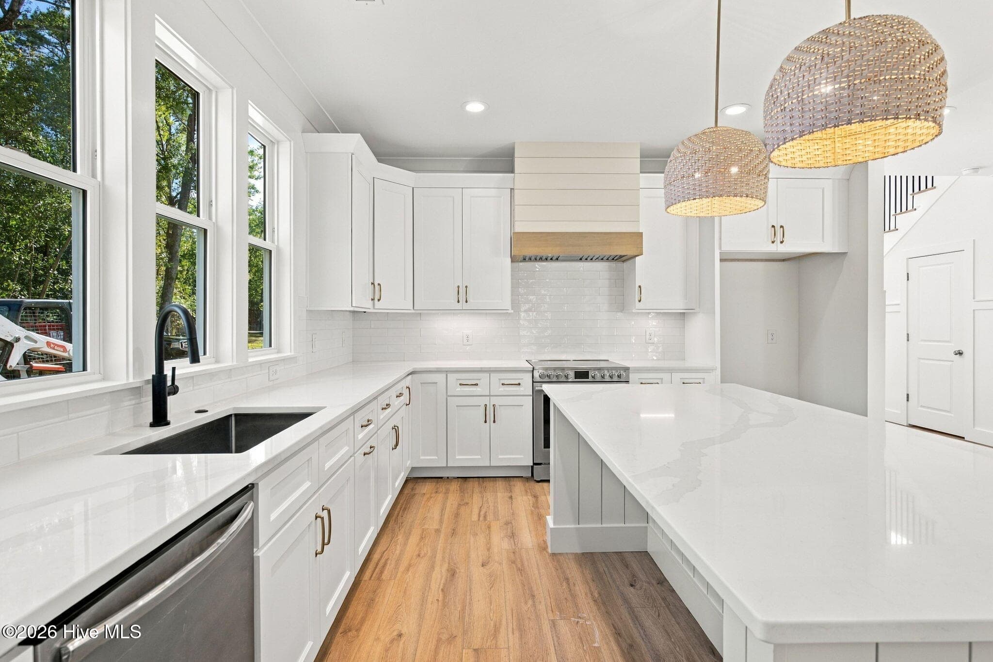 Single Family Residence at 1048 Montclair Drive, Wilmington, NC 28403, photo 28 of 95