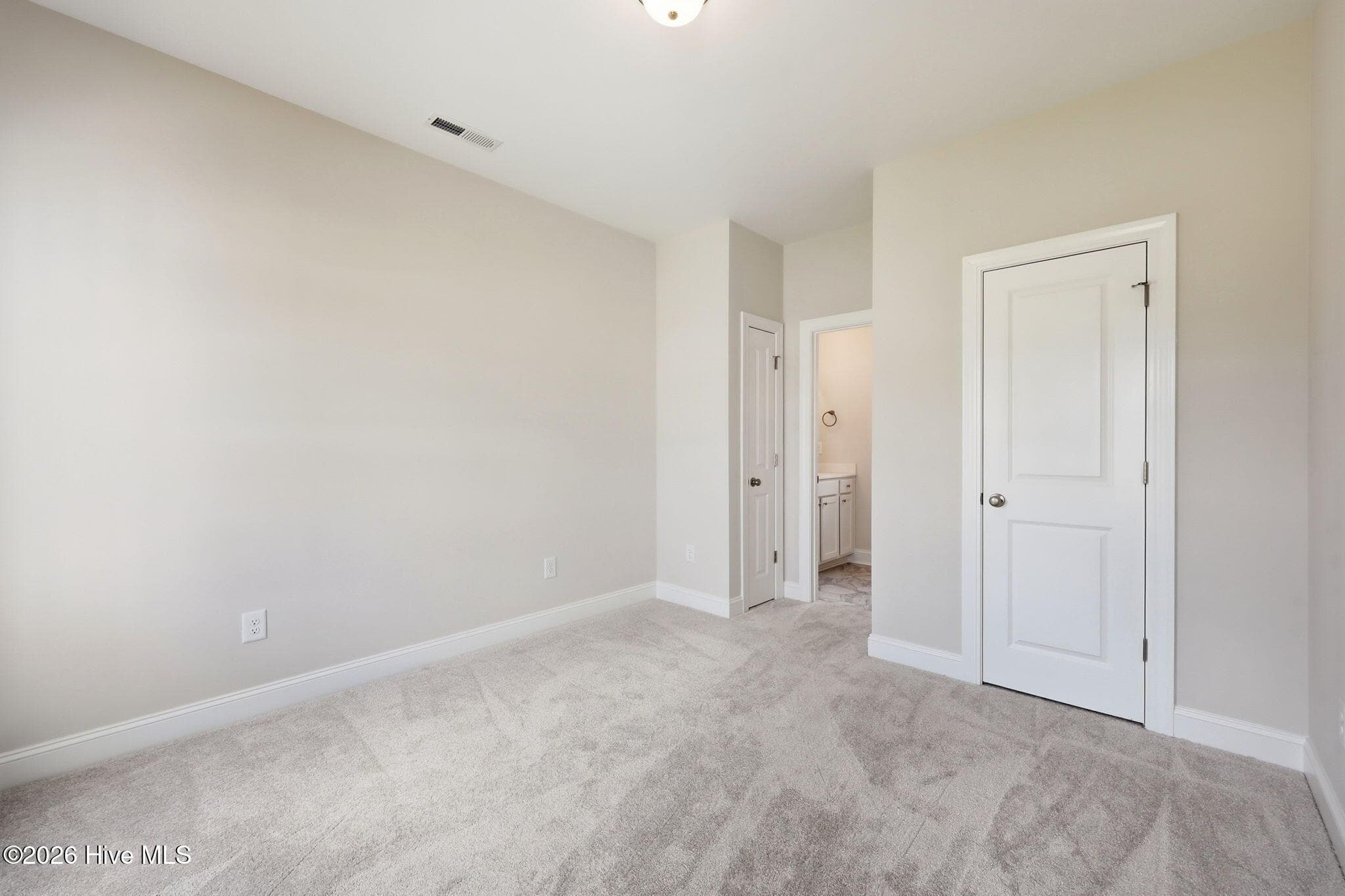 downstairs guest bedroom ( with full bath ensuite) - 1005 Finn Court, Greenville, NC 27834