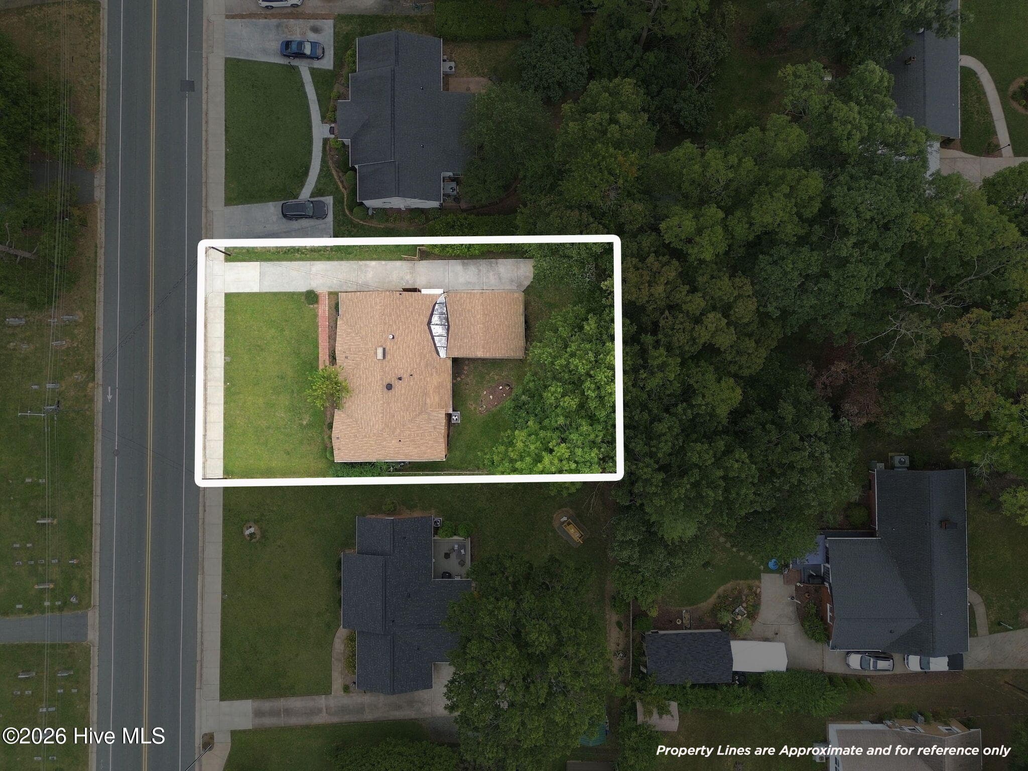 Single Family Residence at 517 E Pine Street, Graham, NC 27253, photo 4 of 36