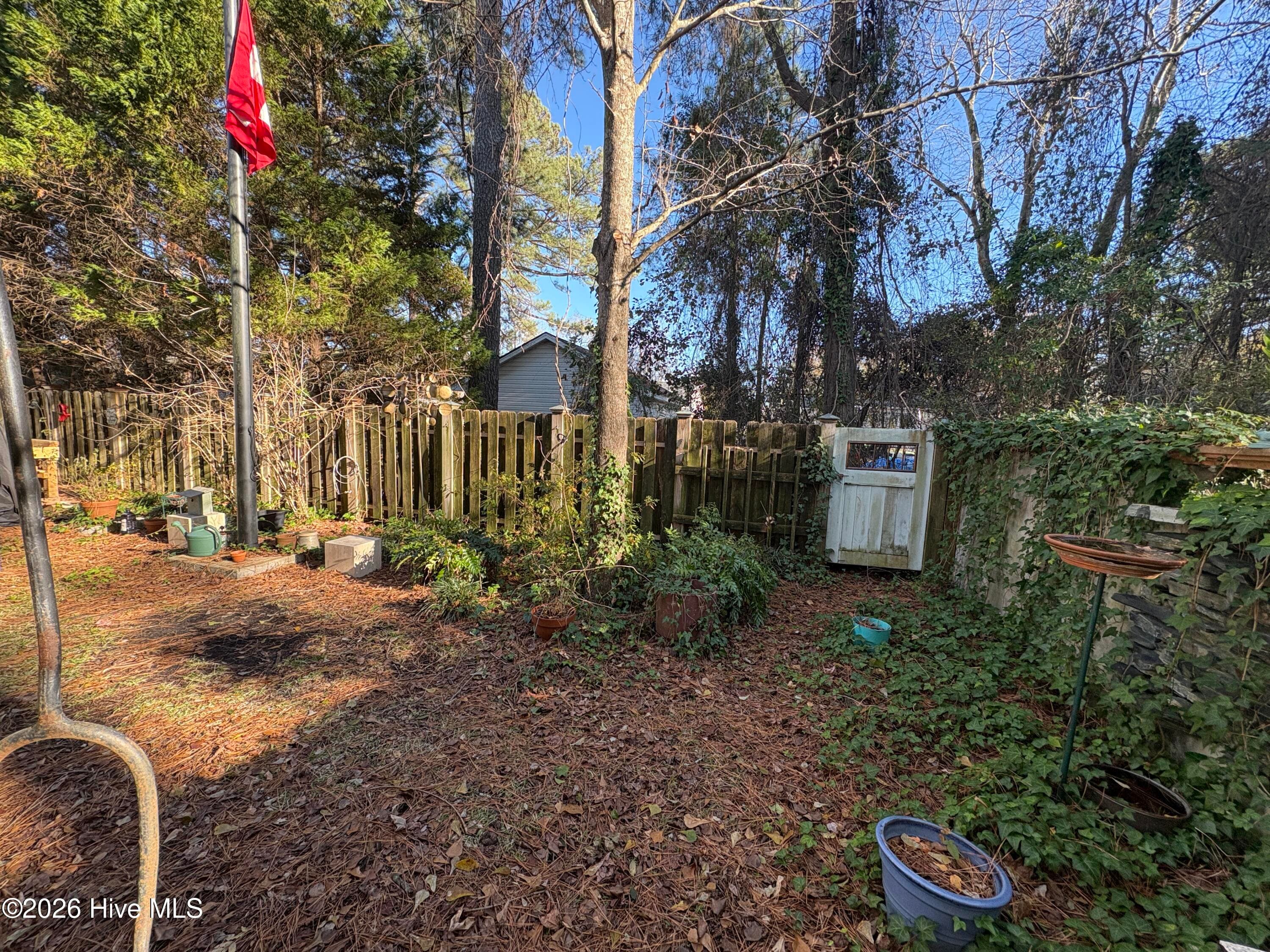 Single Family Residence at 1004a Kings Way, New Bern, NC 28562, photo 10 of 12