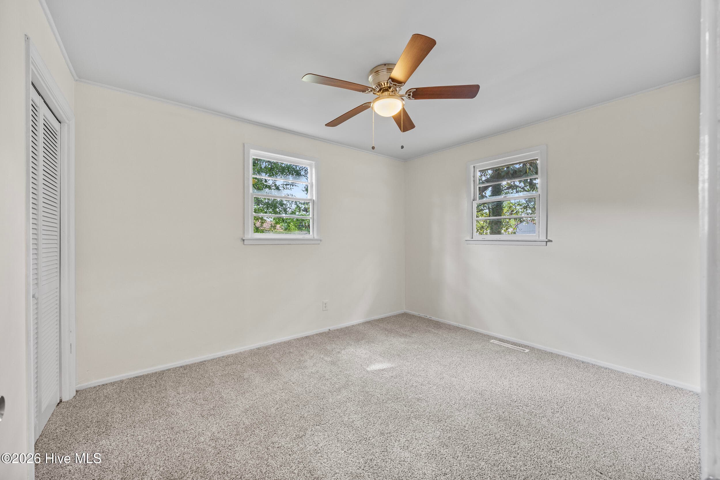 Single Family Residence at 530 Oak Lane, Jacksonville, NC 28540, photo 20 of 32