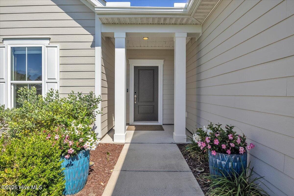 Single Family Residence at 3206 Penzance Row, Wilmington, NC 28412, photo 3 of 102