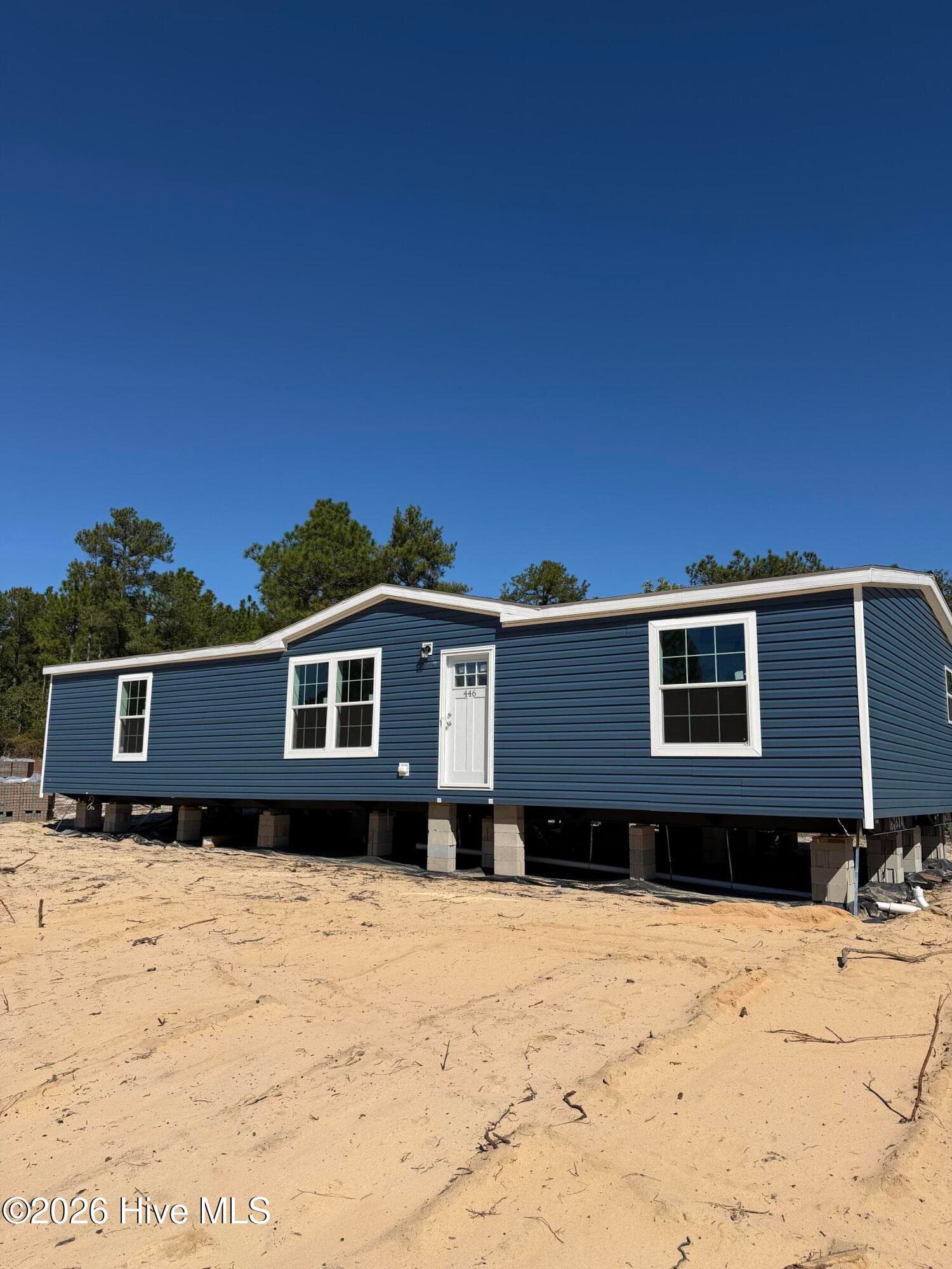 Manufactured Home at 446 Mt Zion Rd Road, Trenton, SC 29847, photo 4 of 31