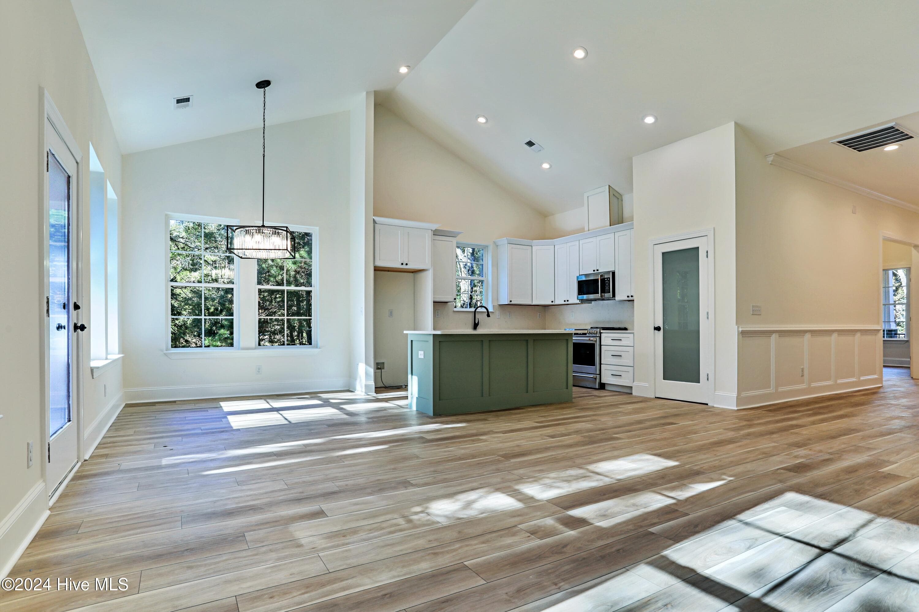 Single Family Residence at 3375 Sandridge Lane SW, Supply, NC 28462, photo 24 of 73