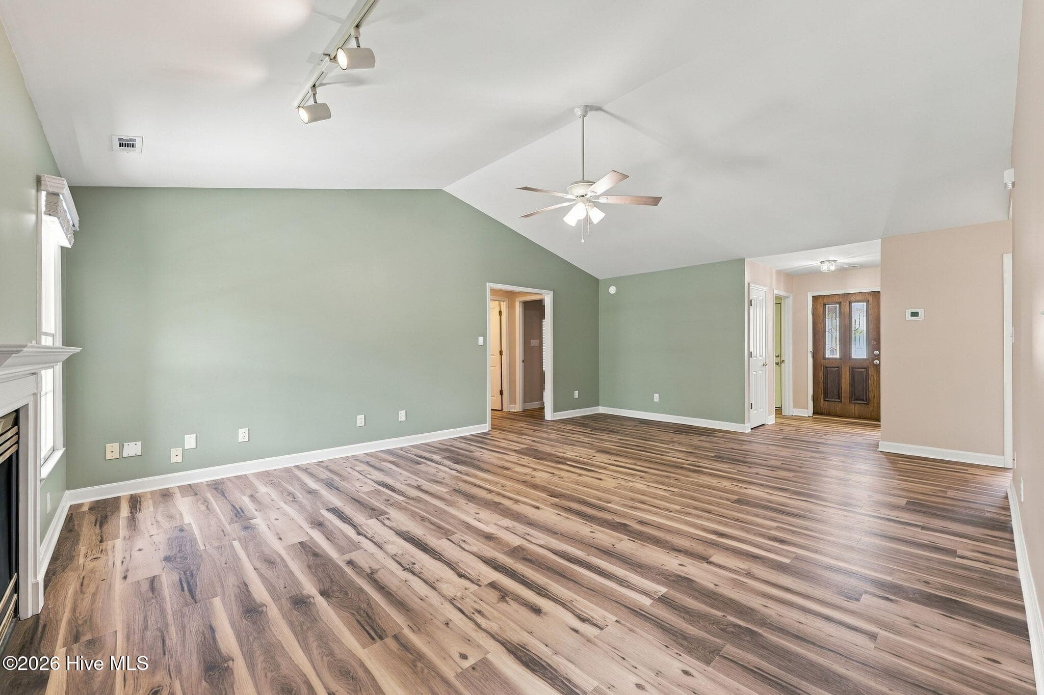 Single Family Residence at 620 Riva Ridge Road, Sneads Ferry, NC 28460, photo 9 of 50