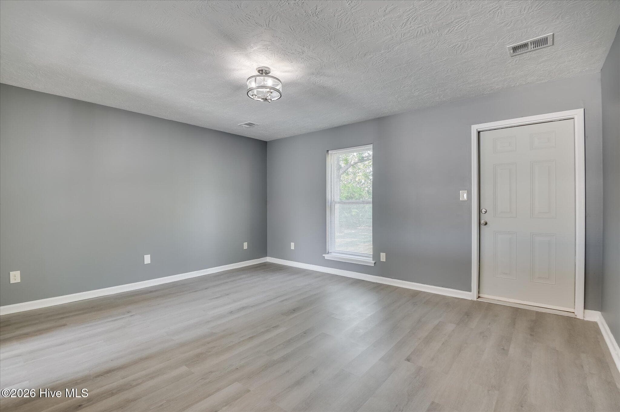 Single Family Residence at 3219 Gerald Drive E, Augusta, GA 30906, photo 7 of 37