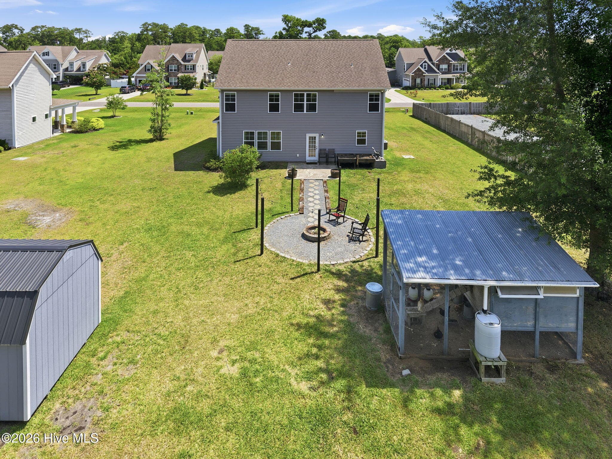 Single Family Residence at 91 W Conolly Court, Hampstead, NC 28443, photo 7 of 44