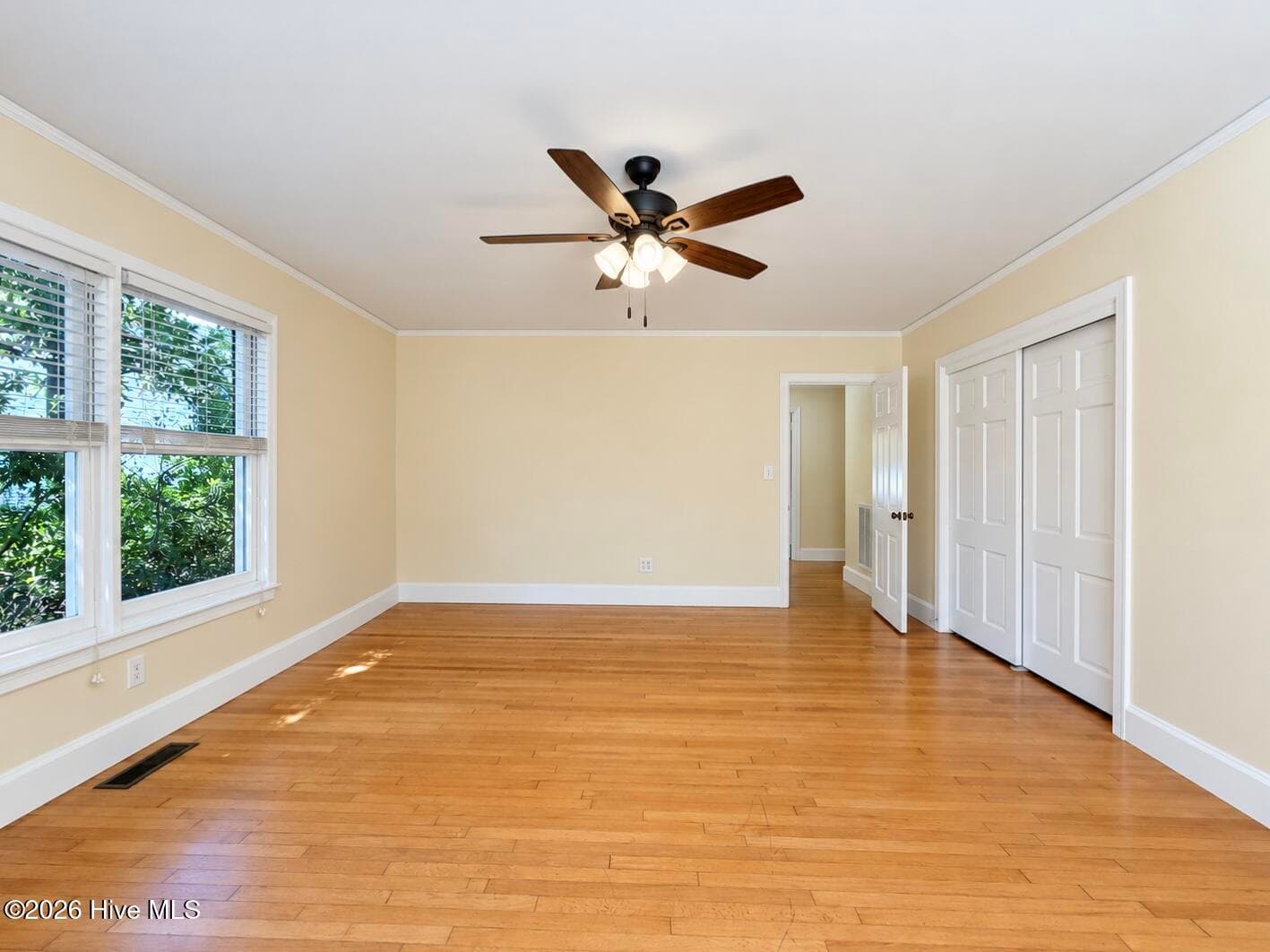 Corner bedroom with 2 sets of windows. Large rooms all around. - 320 Northern Boulevard, Wilmington, NC 28401
