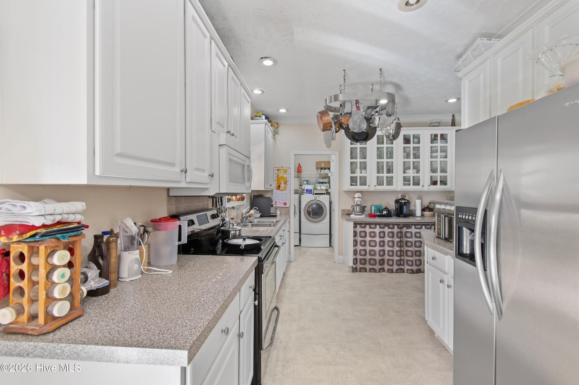 Single Family Residence at 5521 Rl Lewis Lane SE, Bolivia, NC 28422, photo 11 of 48