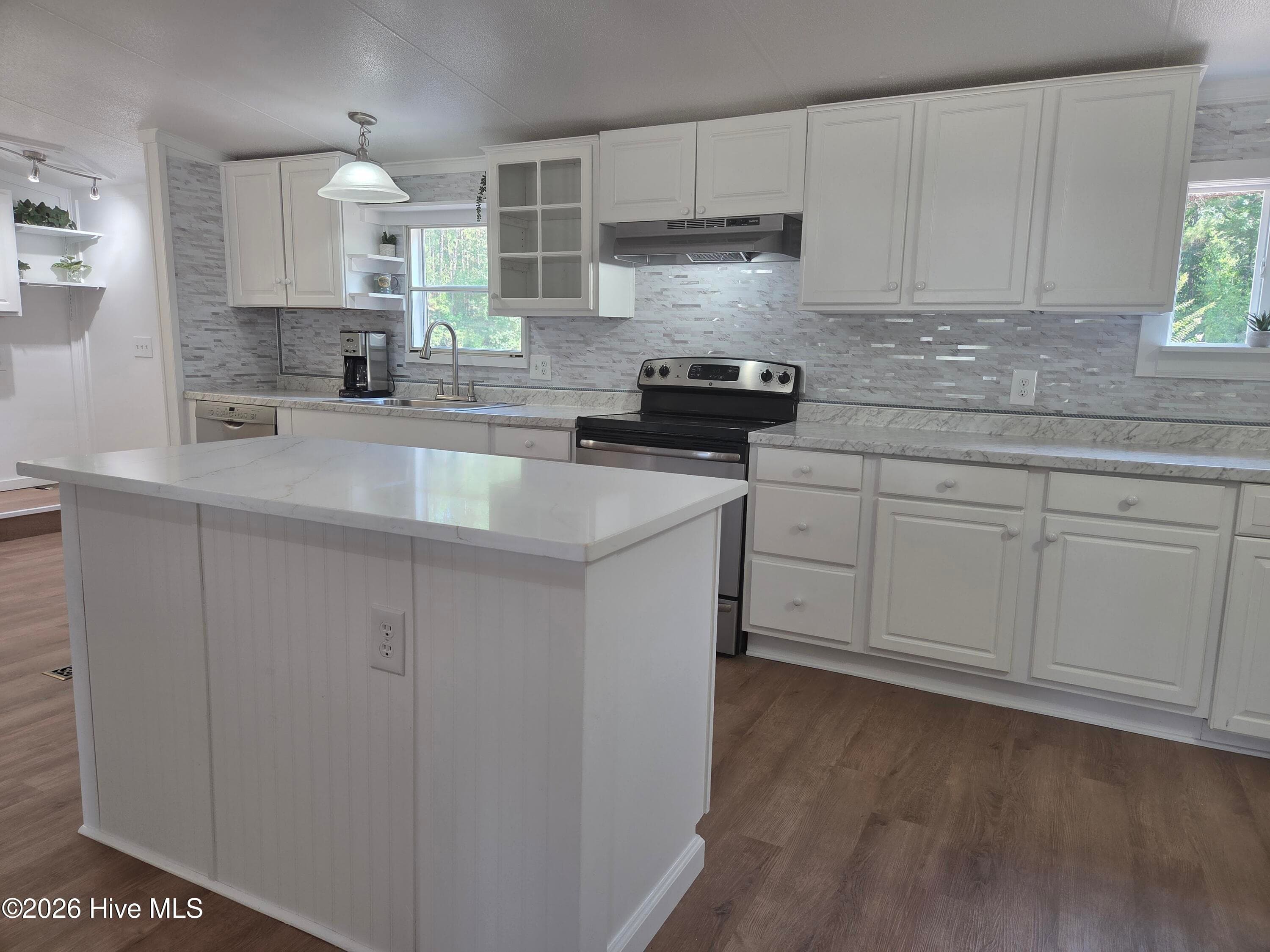 Manufactured Home at 1199 Zack Street SE, Bolivia, NC 28422, photo 10 of 73