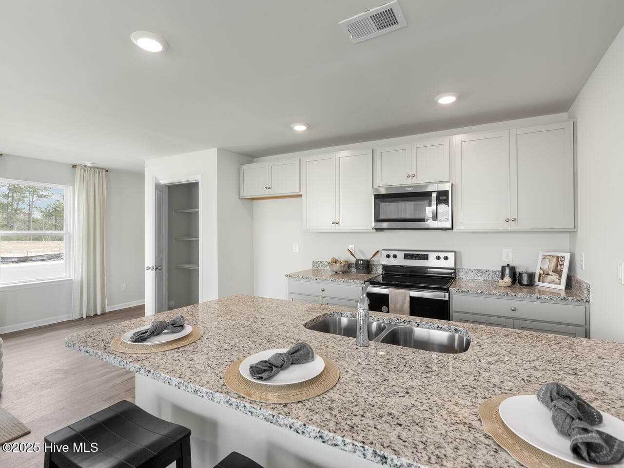 Townhouse at 4326 Majesty Drive Unit 353, Castle Hayne, NC 28429, photo 16 of 46