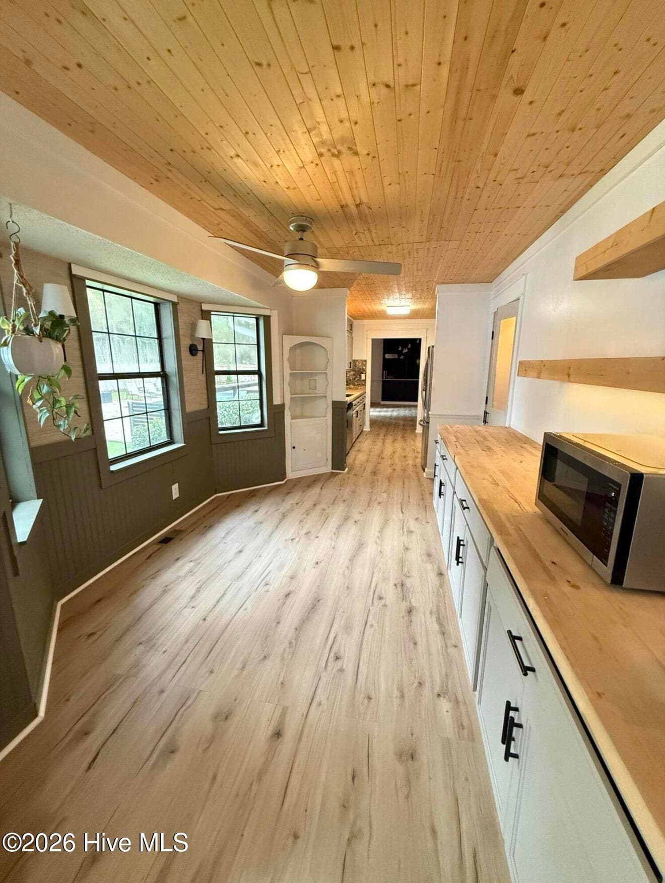 Single Family Residence at 664 Magnolia Drive, Thomson, GA 30824, photo 6 of 12