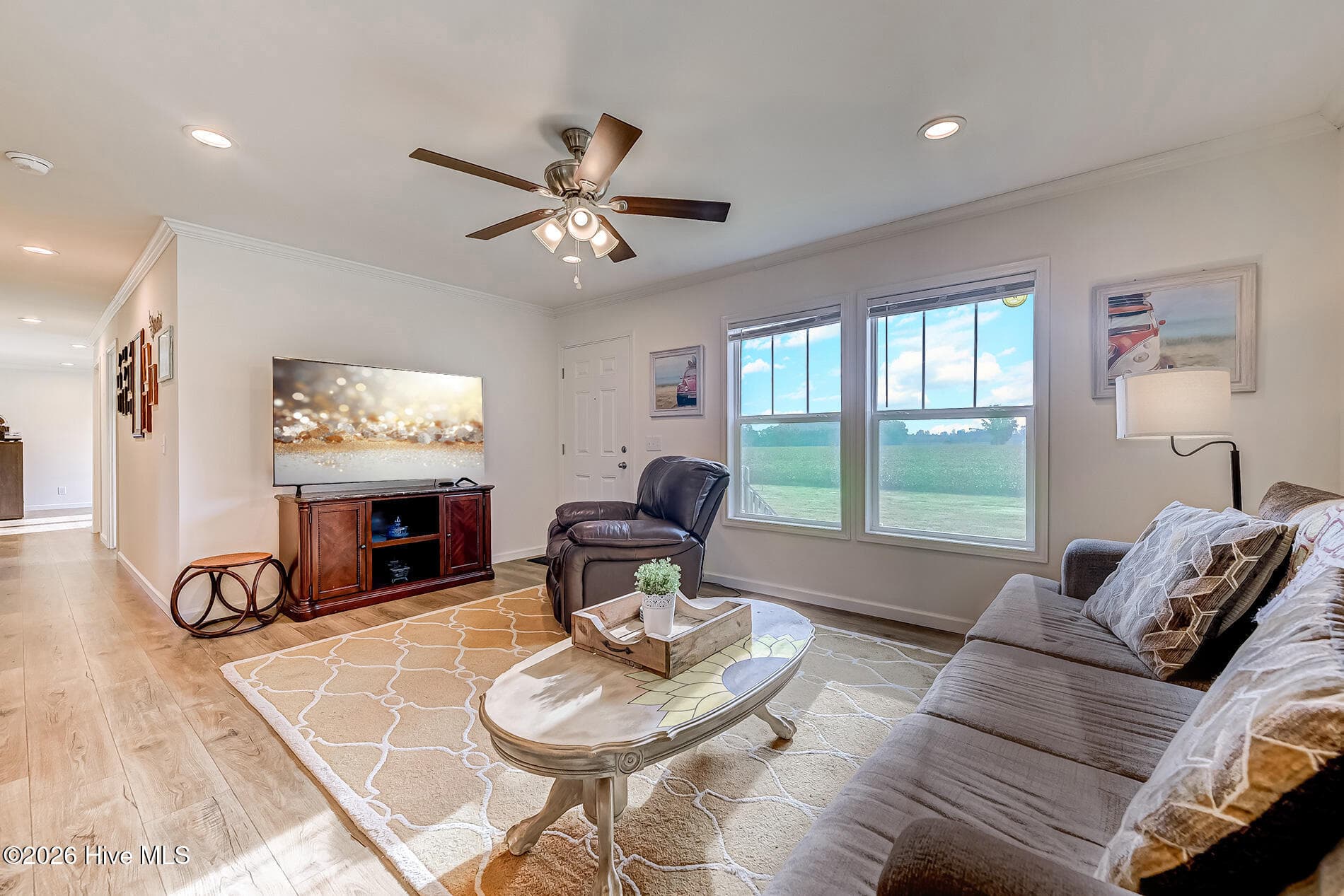 Manufactured Home at 870 Highpockets Place, Latta, SC 29565, photo 22 of 36