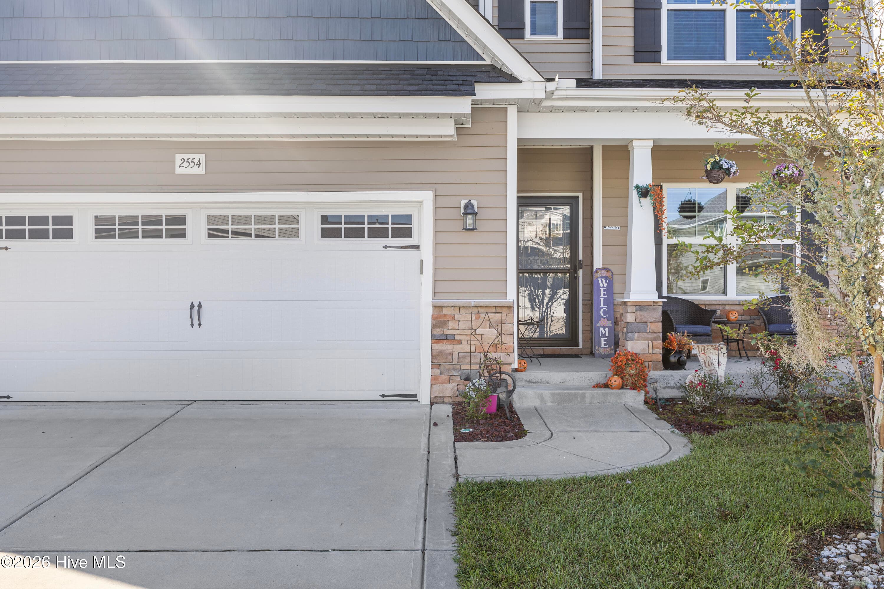 Single Family Residence at 2554 Longleaf Pine Circle, Leland, NC 28451, photo 9 of 71