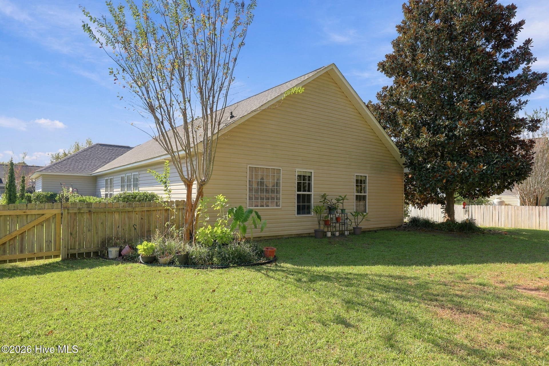 Single Family Residence at 116 Mulberry Circle, Hampstead, NC 28443, photo 30 of 36