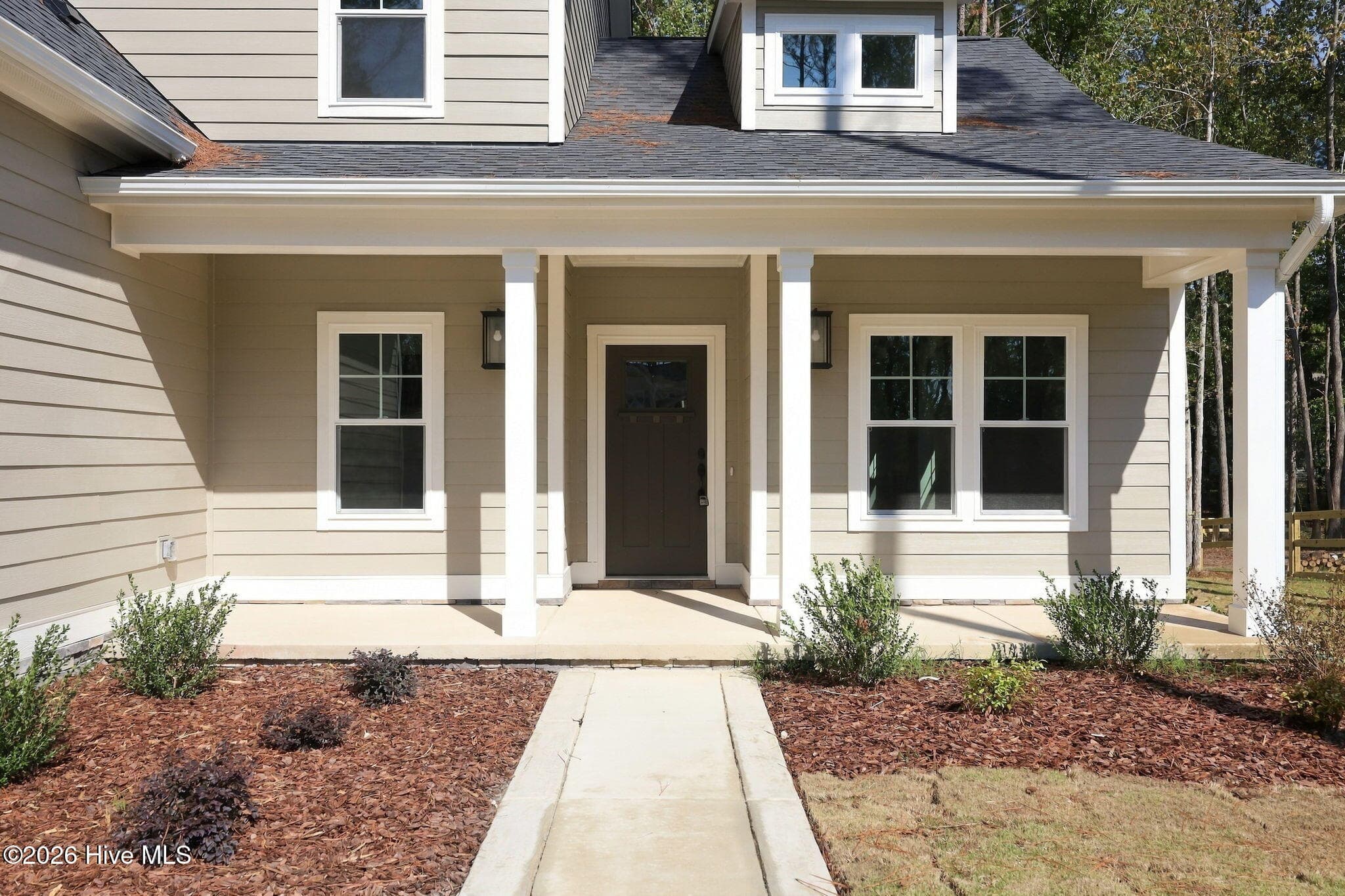 Front Porch - 612 Gregory Street, Carthage, NC 28327