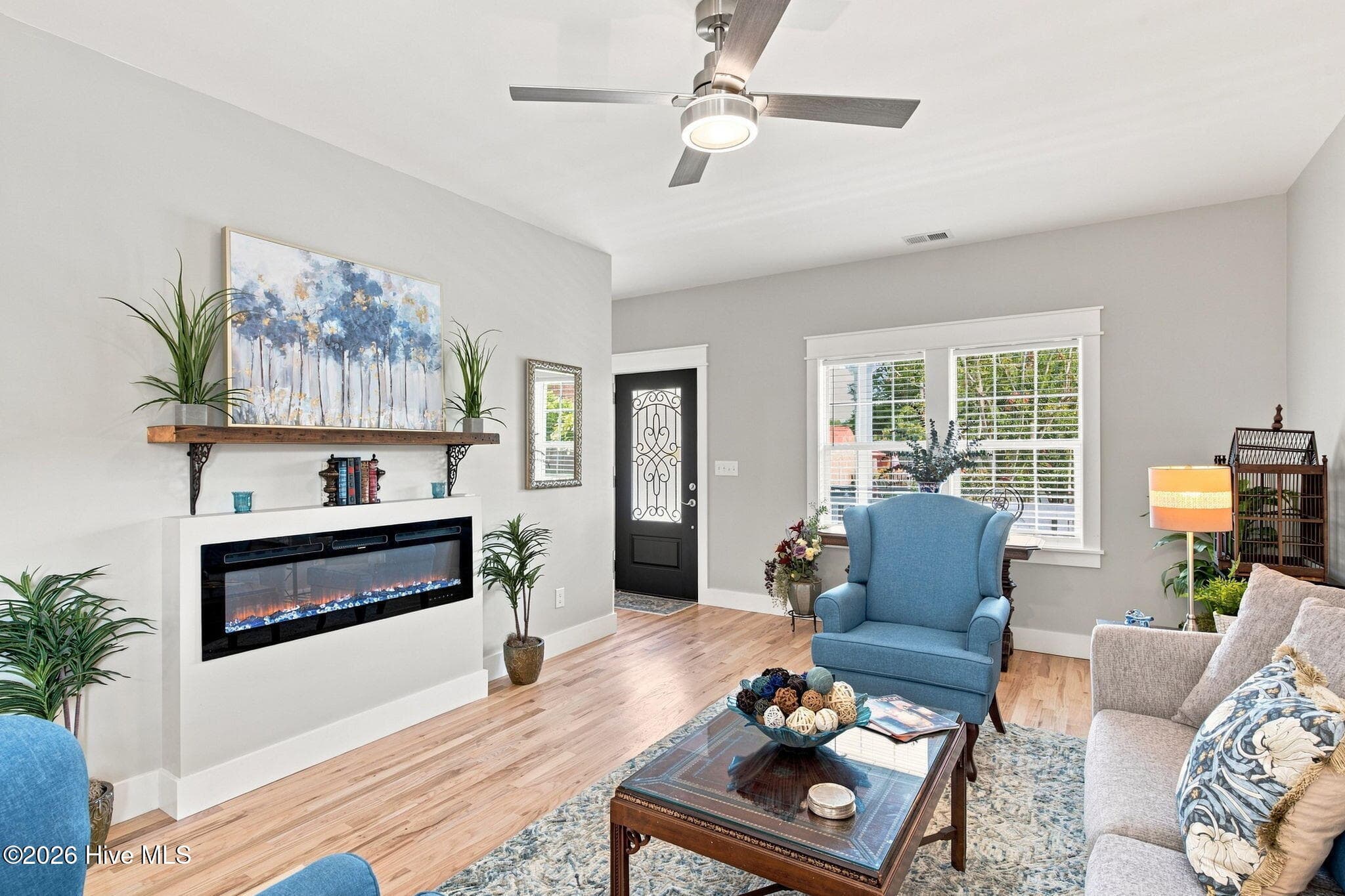 Single Family Residence at 512 Queen Street, Wilmington, NC 28401, photo 32 of 95