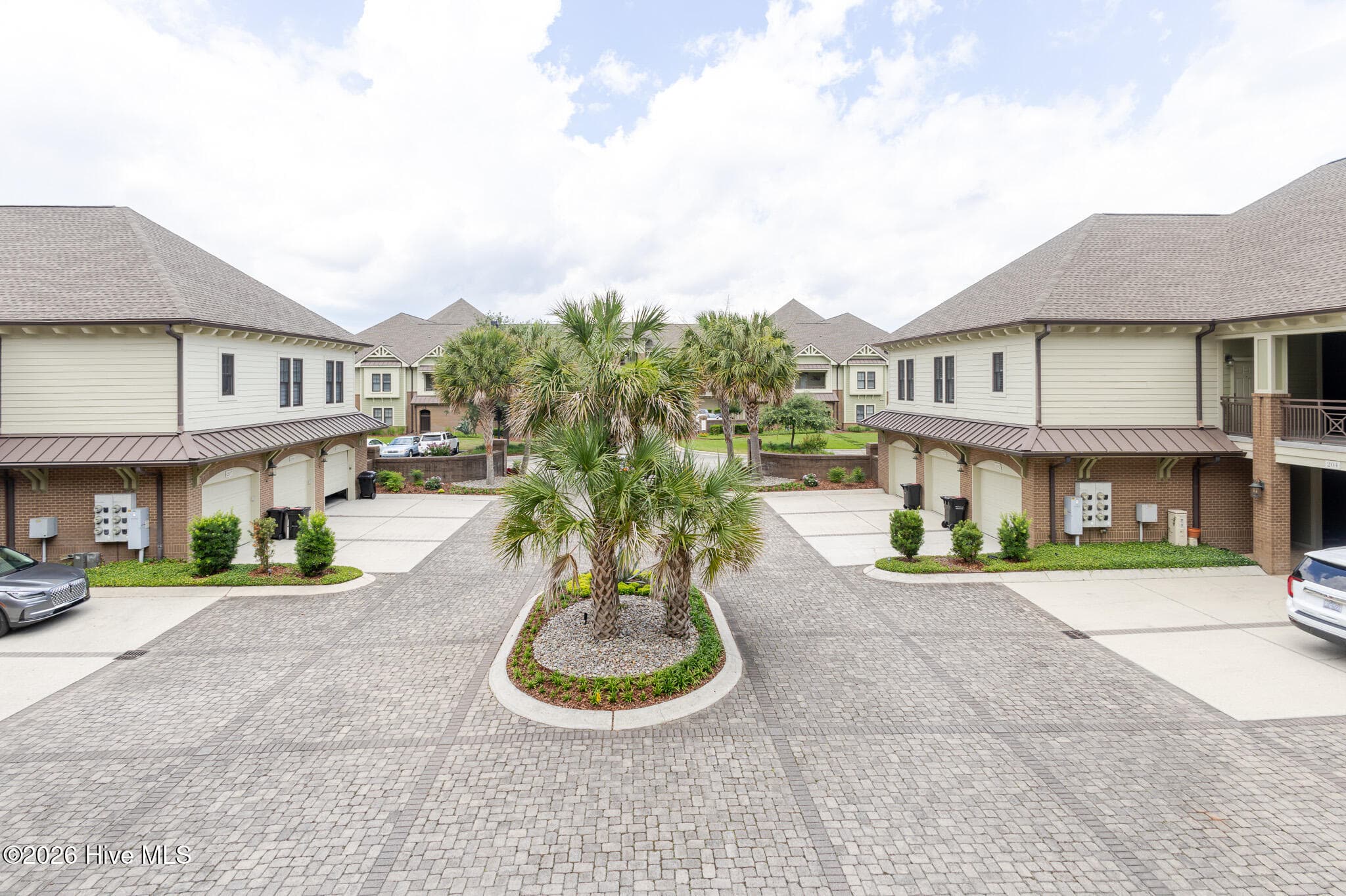 555 Grande Manor Court 302, Wilmington, NC 28405