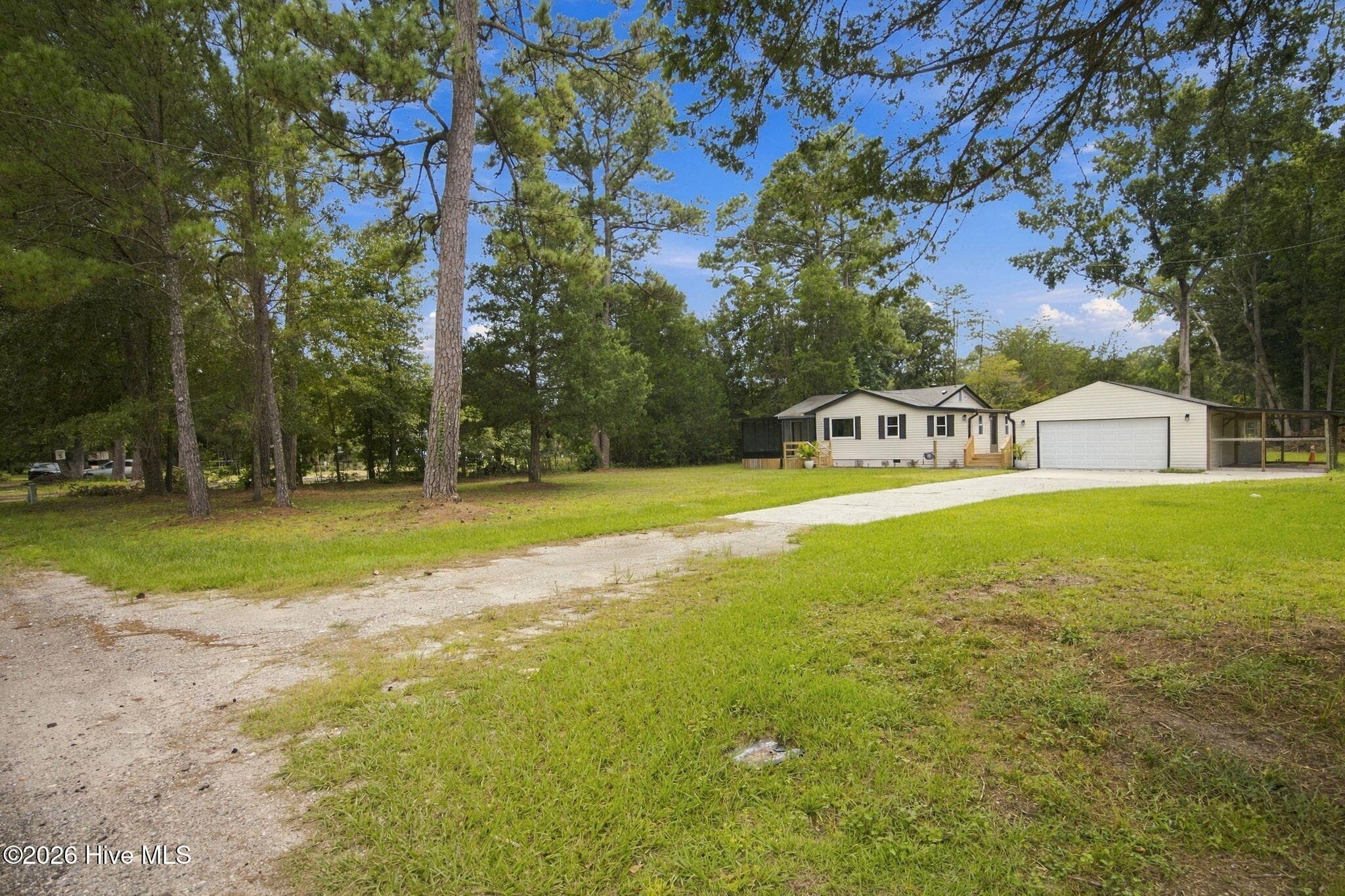 Single Family Residence at 190 Old Bridge Road, Rocky Point, NC 28457, photo 35 of 46