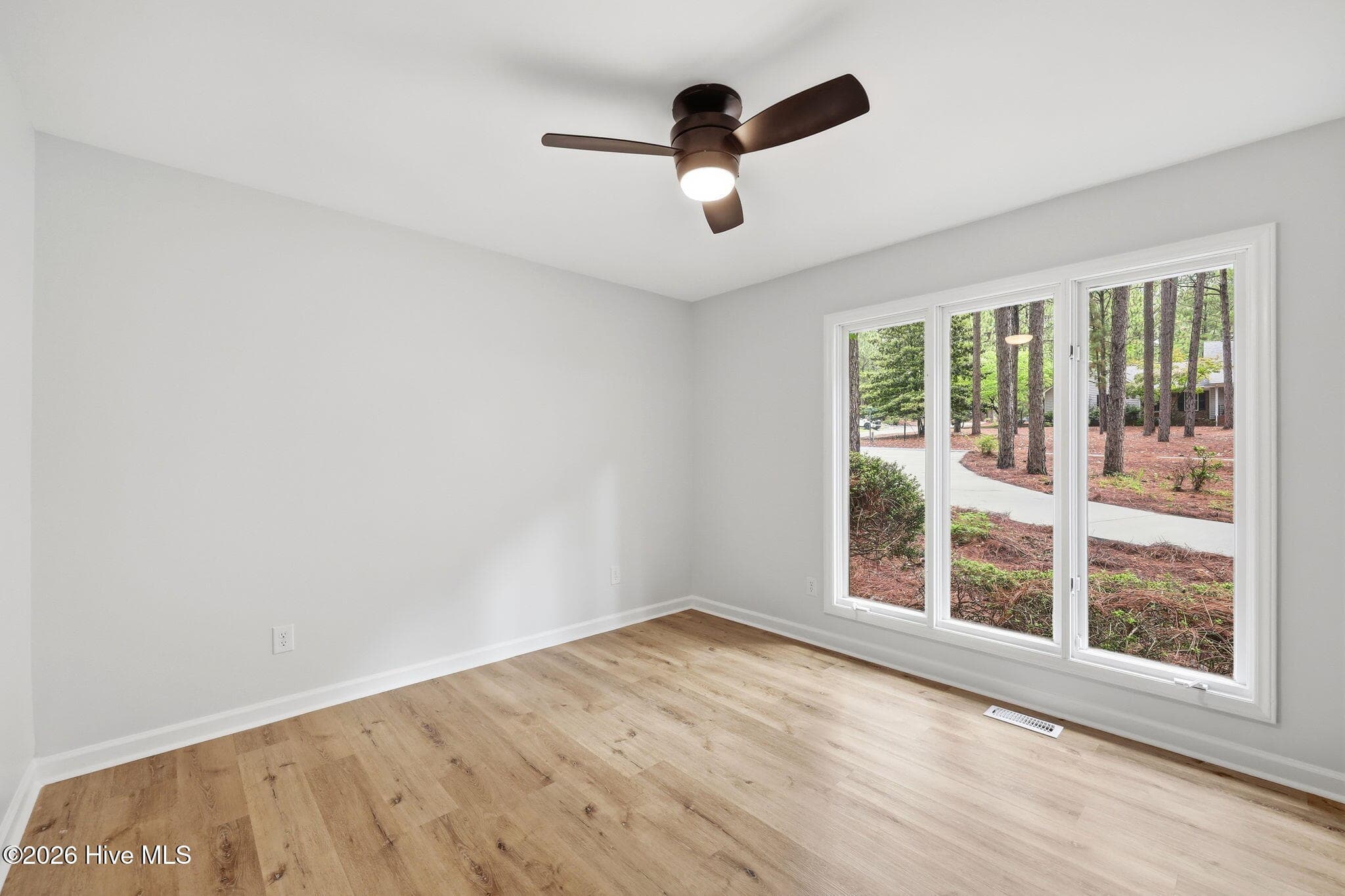 Single Family Residence at 200 Devonshire Avenue W, Seven Lakes, NC 27376, photo 20 of 50