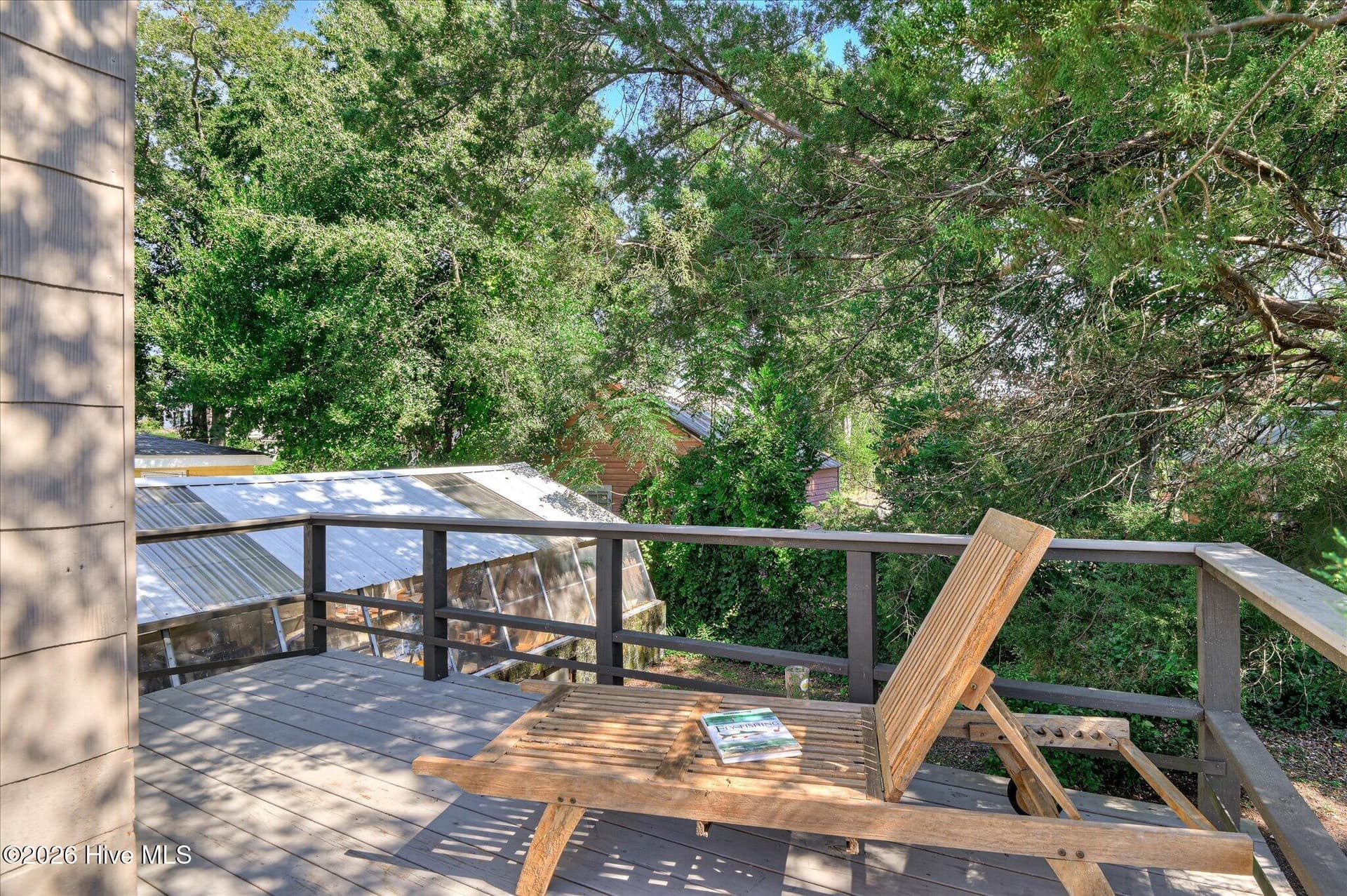 deck on garage apartment - 1314 Glenn Avenue, Augusta, GA 30904