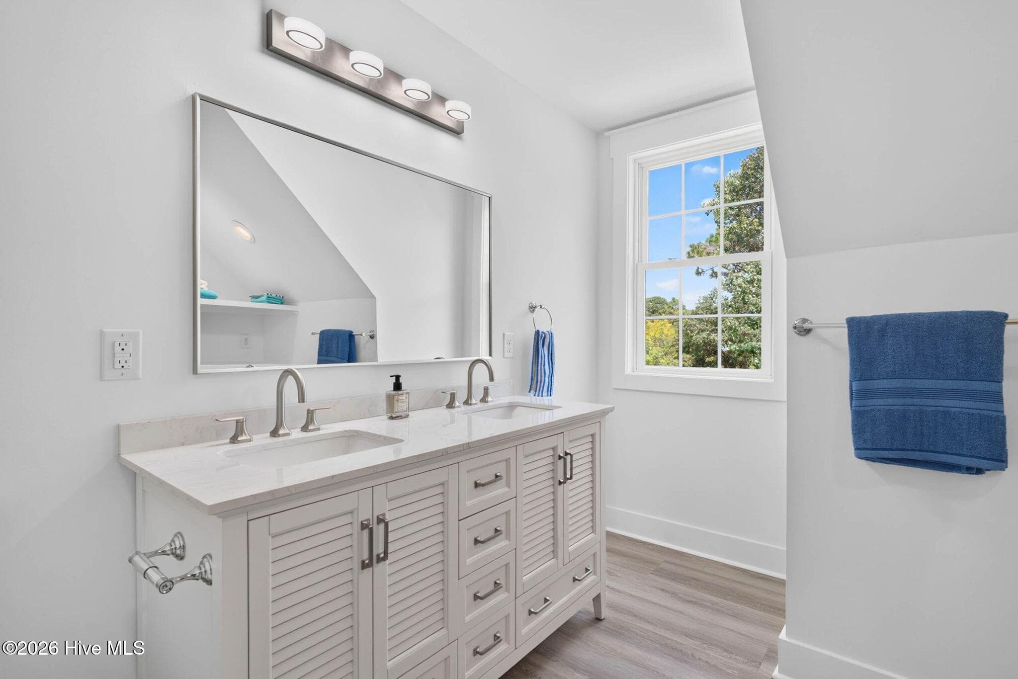 Single Family Residence at 3609 Members Club Boulevard, Southport, NC 28461, photo 4 of 6