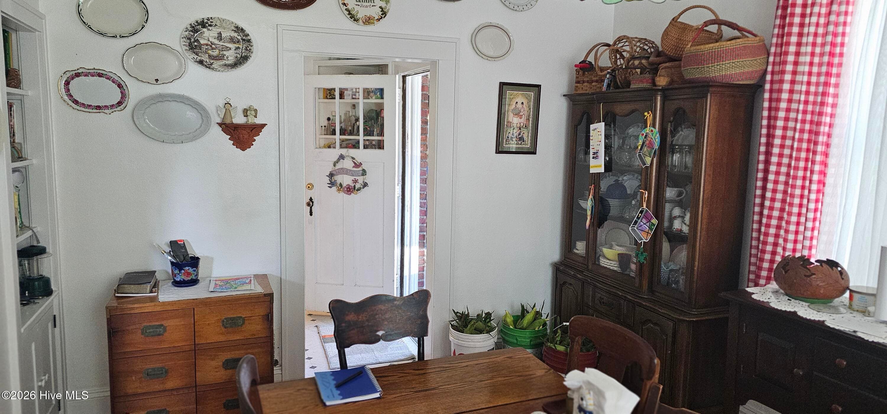 Single Family Residence at 301 W Jackson Street, Rich Square, NC 27869, photo 6 of 35
