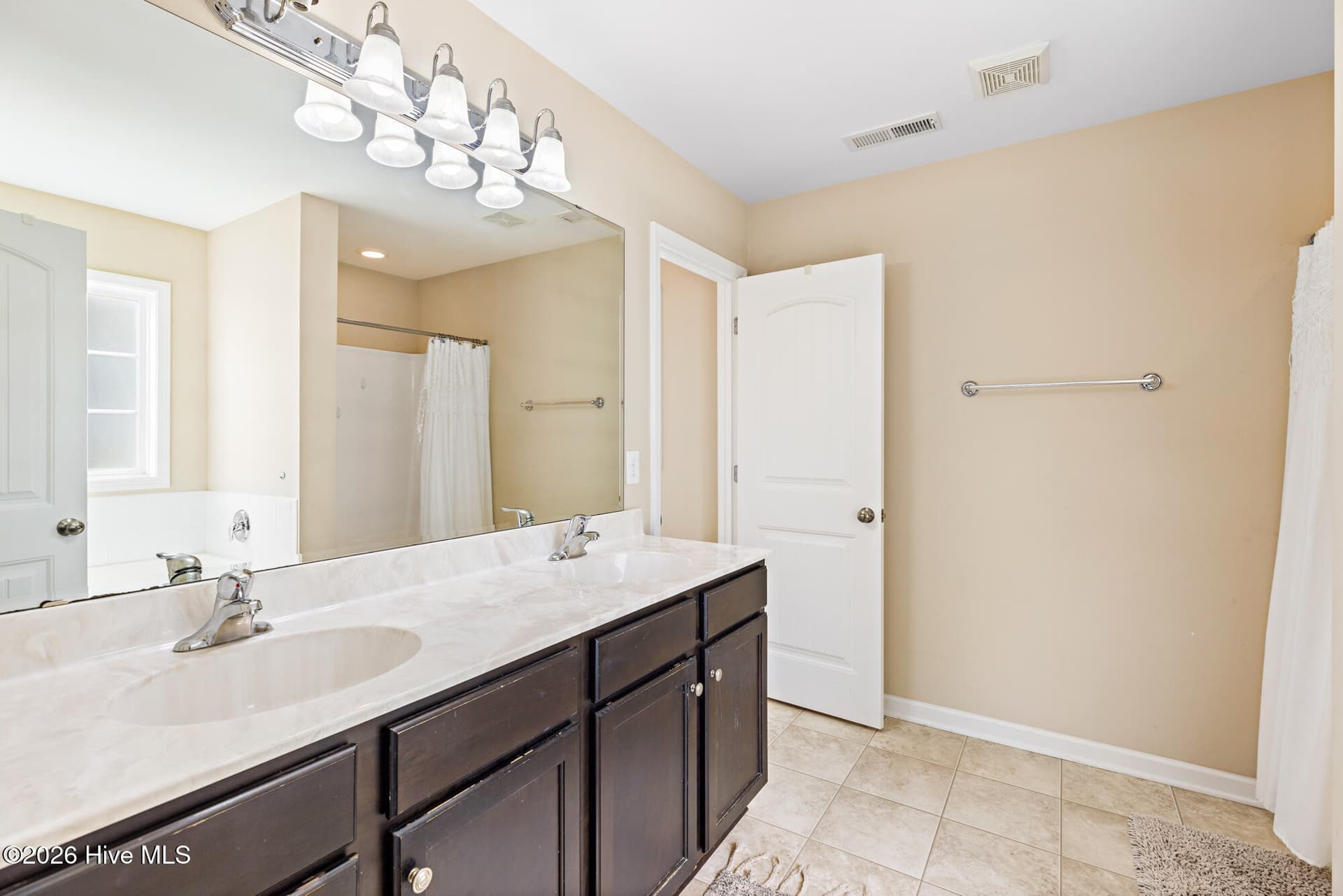Single Family Residence at 8025 Footpath Road, Leland, NC 28451, photo 59 of 102