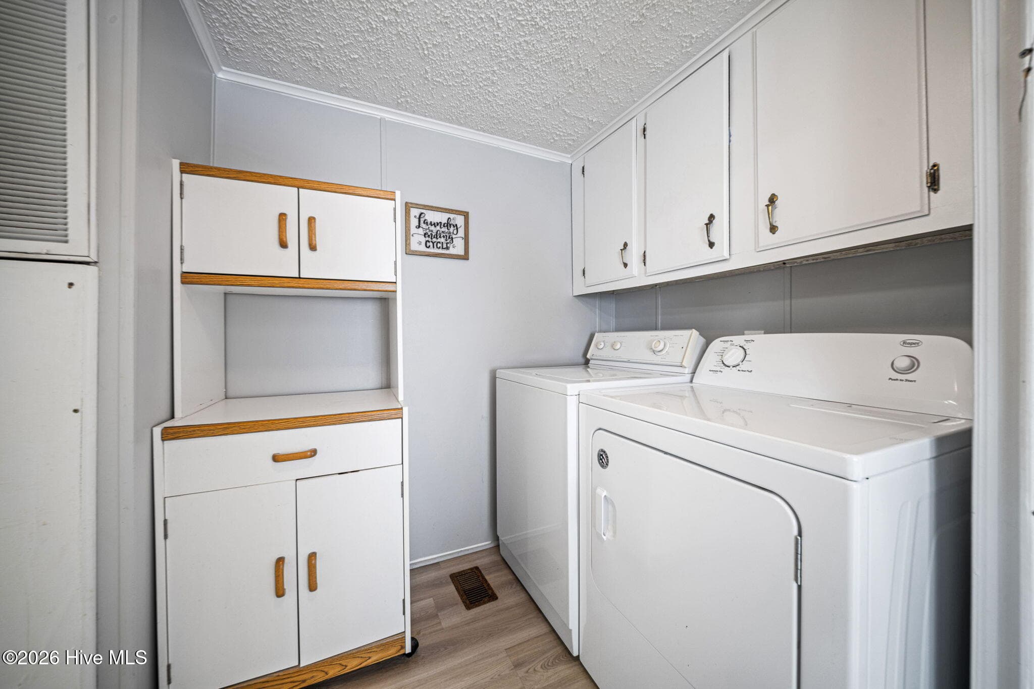 Manufactured Home at 9105 W 9th Street, Surf City, NC 28445, photo 25 of 73