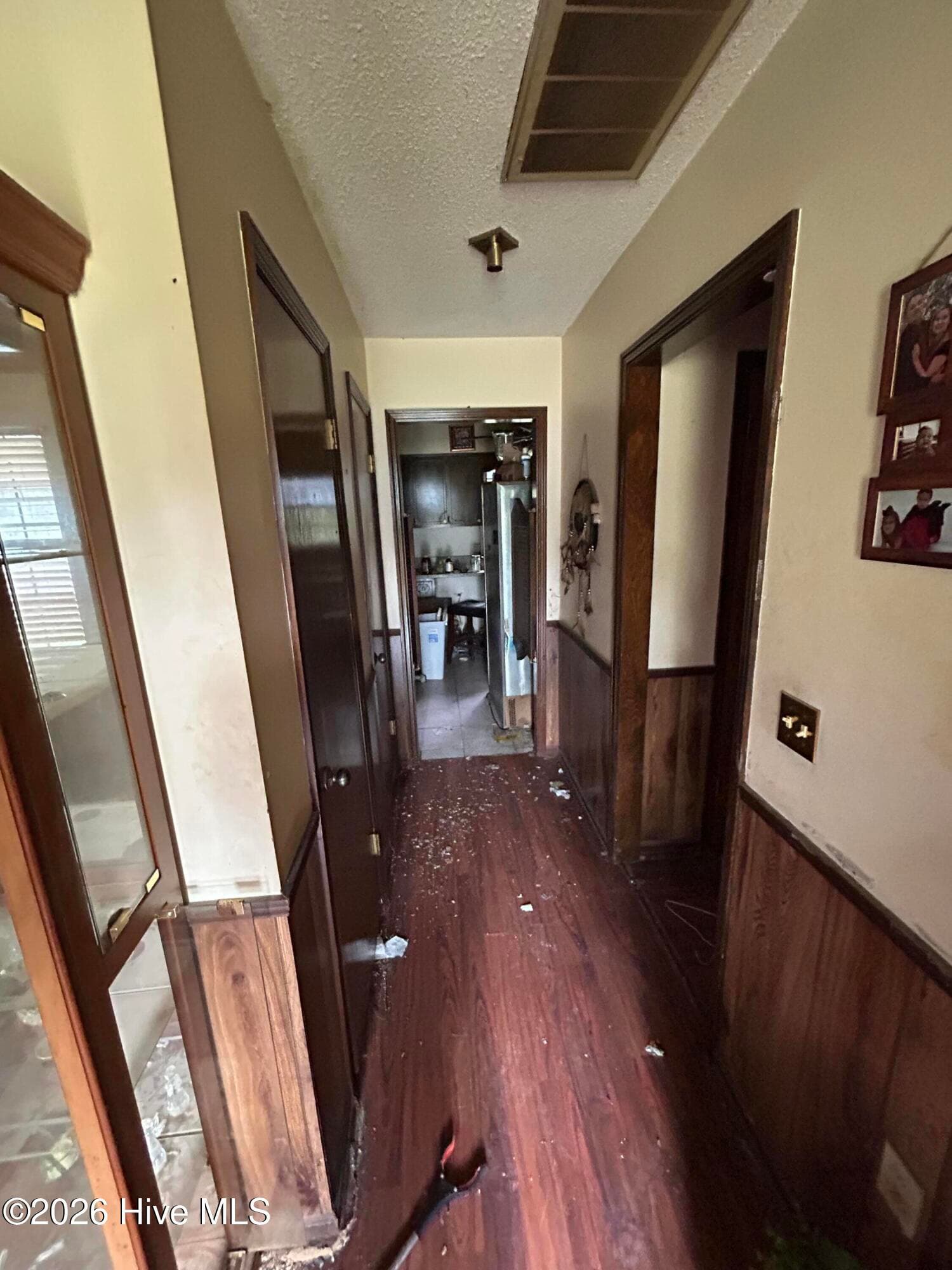 Hall - 156 N Jefferson Street Ext, Lyons, GA 30436