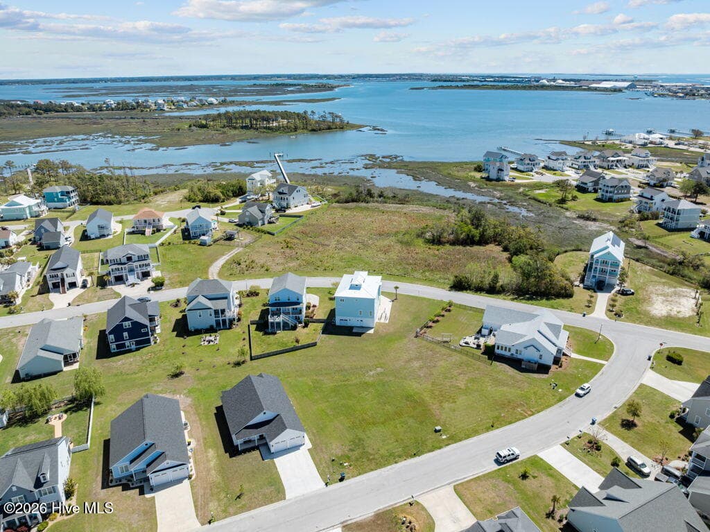 1302 L17 Fathom Way, Morehead City, NC 28557